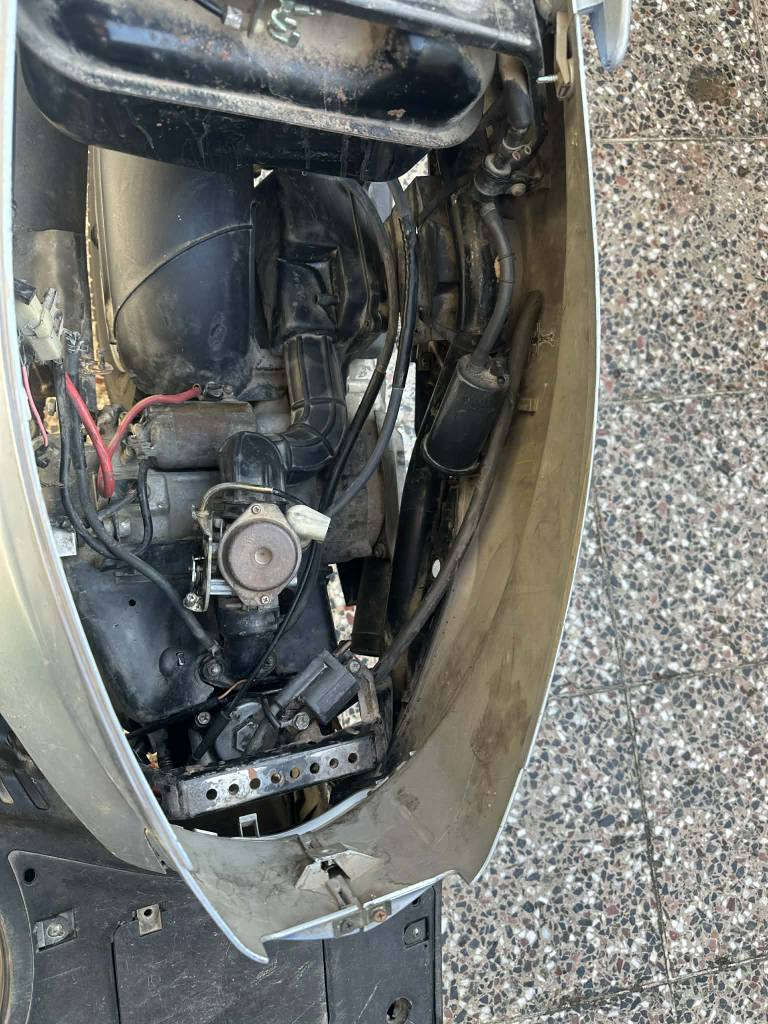 سلام عليكم بريز طافيه كوم حديد طافيه كفرات أصلي كابريتر اصليه سعر ٢٥٠ وبيها مجال عنوان بغداد بلديات متواجد ع الخاص ***********
