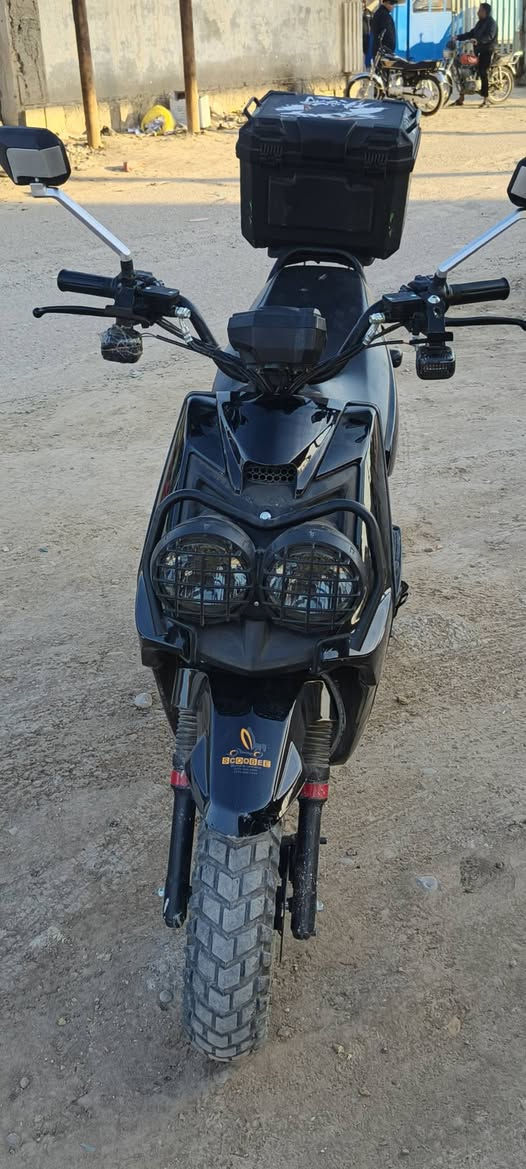 دراجه. سكنز جبلي شحن موديل. 25
6بطاريات الثيوم تمشيك بل شحنه الوحده 70كم
ما تحاسب عليهه صيطرات اي وكت افتر بيهه 
بصمه وسويج ماخذهه مليون ونص صالهه شهر رايدهه 950
***********
