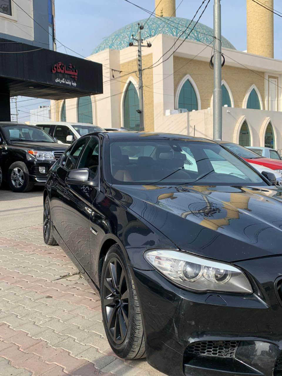 كوردي عربي 

بی ئێم bmw F10 
مـــــۆدیل 2011 
مەکینە 530 نۆزل درێژ 
شەش پستن ، کراوەتەوە 

یەک پارچە سبوغ ، بێ ناو بێ ئێڕباگ 
ڕەقەم هەولێر سەنەوی بەسەرنەچوە 
ڕۆیشتن 250 km 

نیو مواسفات خلیجی دبل سویج 
۱۰ وەرەقە غڕامەی لەسەر 

گۆڕینەوە ناکا تەنها فرۆشتن 

نــــــــرخ 125 مجالێکی کەم

واتساب+ژمارەی ئاسیا (***********(
ژمارەی کۆرەک (***********( كركوك, العراق
