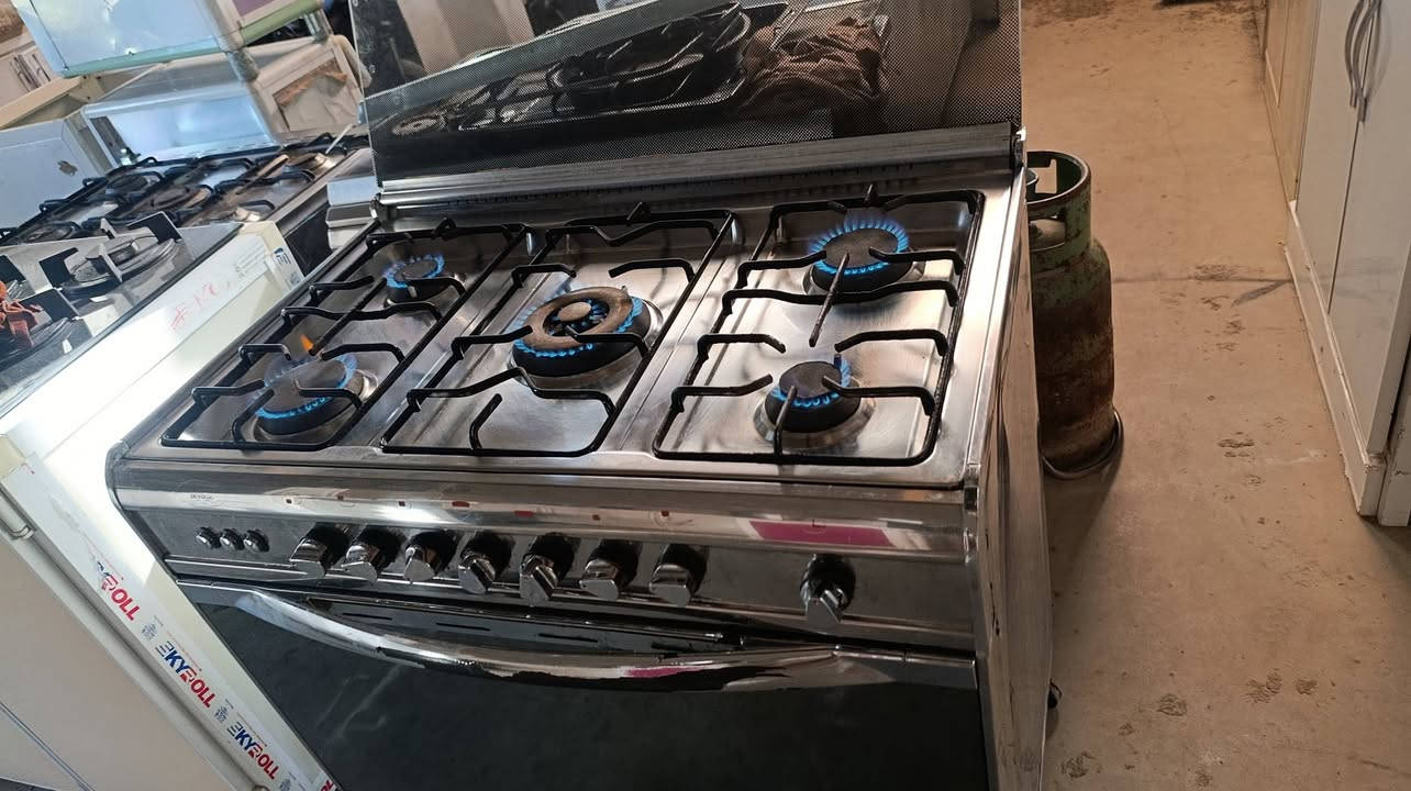 سلاوی خوداتان لێبێت ئەو تەباغە بـۆ فرۆشتن 
تەباغەکە بە شەرتو زەمان هیج کێشەو مشکیلەی نیە هەر بەرێزێک خوازیارە پەیوەندی بکات یا خود نامە بنێریت 
***********
***********
تێبینی ناو نیشانم سـۆران بـەرزێوە
