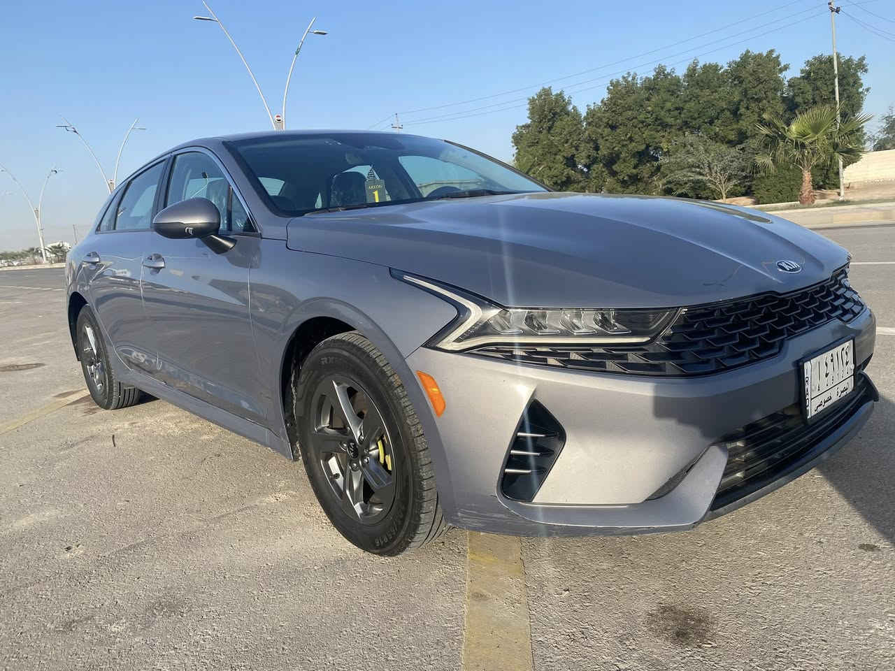 السلام عليكم سياره K5 موديل 2021 كفاله عامه تقرير قرق
السياره جديده رقم بصره معوقين بدايه ال27 تصير حره السعر 170 وبيها مجال  
للسفسار ***********
