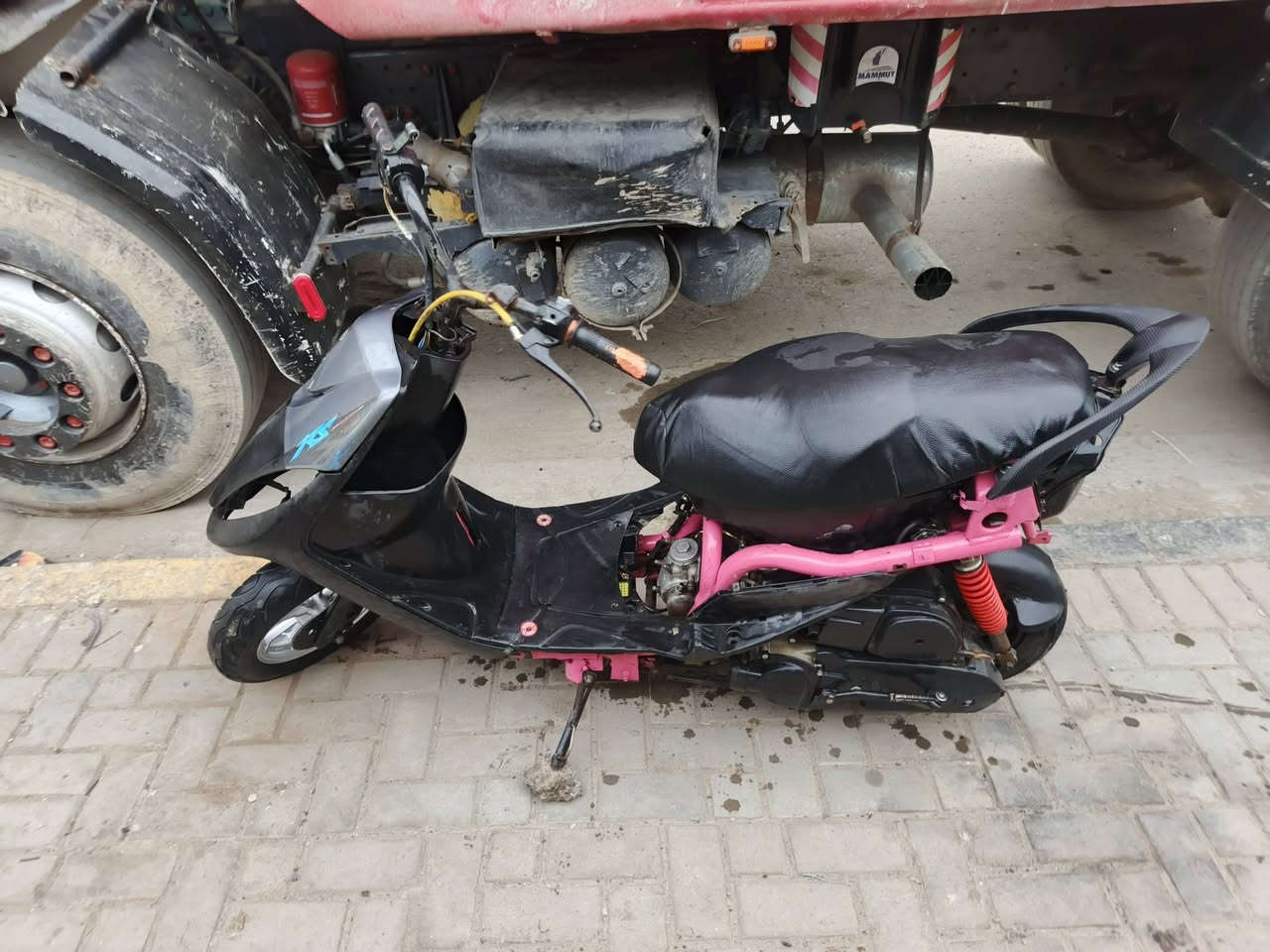 سلام عليكم ماكس عدله لدراجه مكينته ٤٩ لدراجه راديله صرف شويه لدراجه نضيفه مكاني بغداد لدوره أبو دشير لسعر ٢٧٥ وبيه مجال قليل


**إذا كنت صاحب هذا الإعلان وتريد حذفه لأي سبب، رجاءا أرسل رسالة إلى الدعم الفني**