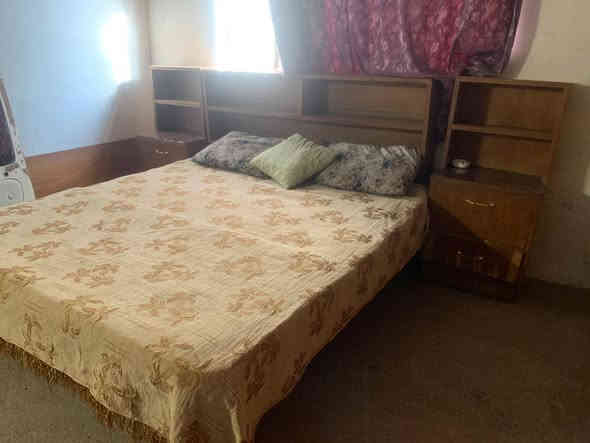 طخم نوم للبيع السعر 200ألف اتصل اذا شراي ***********
