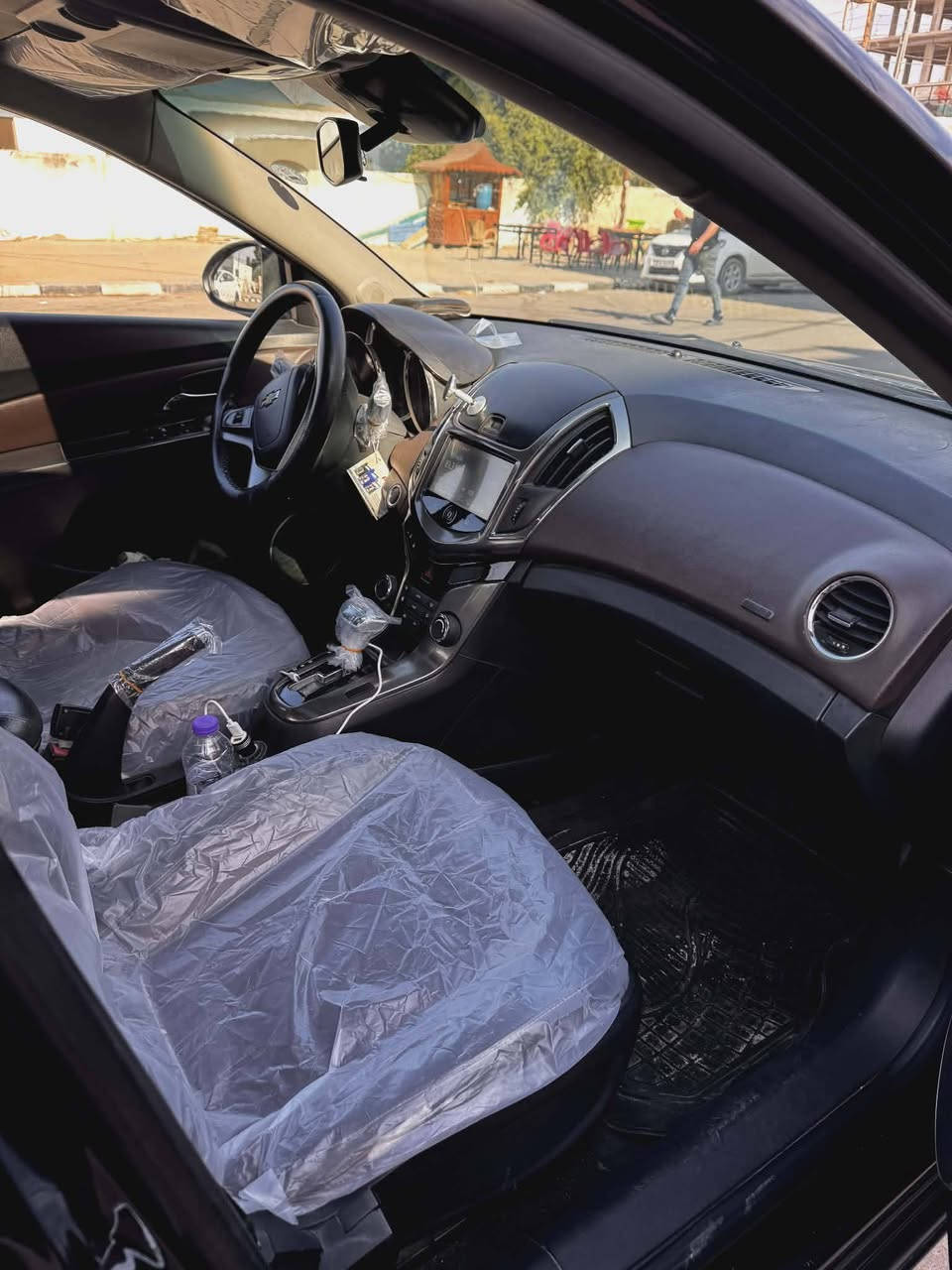 السلام عليكم
كروز  للبيع فقط بدون مراوس

الموديل 2015

الفئه LTZ يعني فول الفول واحد على واحد

وكاله المنصور مال اربيل

المواصفات اذكرهن 

1-- كشنات جلد لونين

2--شاشه حجم 7 انج + كامره بلاد

3-- مضخم صوت جدا راقي

4-- رادر جانبي 

5-- حساس خلفي 

6-- بصمه تشغيل + بصمة ابواب 4 

7-- لايت اوتو تشغيل واطفاء ذاتي 

8-- فتحه سقف شغاله

9-- تحكم استيرن جهتين

10-- مثبت سرعه

عداد الكيلو متر 150 الف حقيقي

اخوان السياره نضيفه جدا والبدي صافي بدون شخط

الضرر بنيد تبديل +جاملغات الاماميه صبغ والبدنه الاماميه بيه ضرر بسيط 

رقم اربيل بسمي سنويه 2028 هزه جديده 

شرط الوكاله او التحويل 

تخم تاير جديد حداديه جديده تراي زيرو 

مكان السياره النجف اكرر اخون السياره جاهزه الف مذب عليه 

للاستفسار ***********

السعر 82 وبيه مجال قليل مو تجي تكلي اكو حته ب 60 ورقه بالسوك بس مو بنضافة هاي السياره 

عليمن مكينه كير جدد

اللهم يرزق الجميع بحق محمد وال بيت محمد
