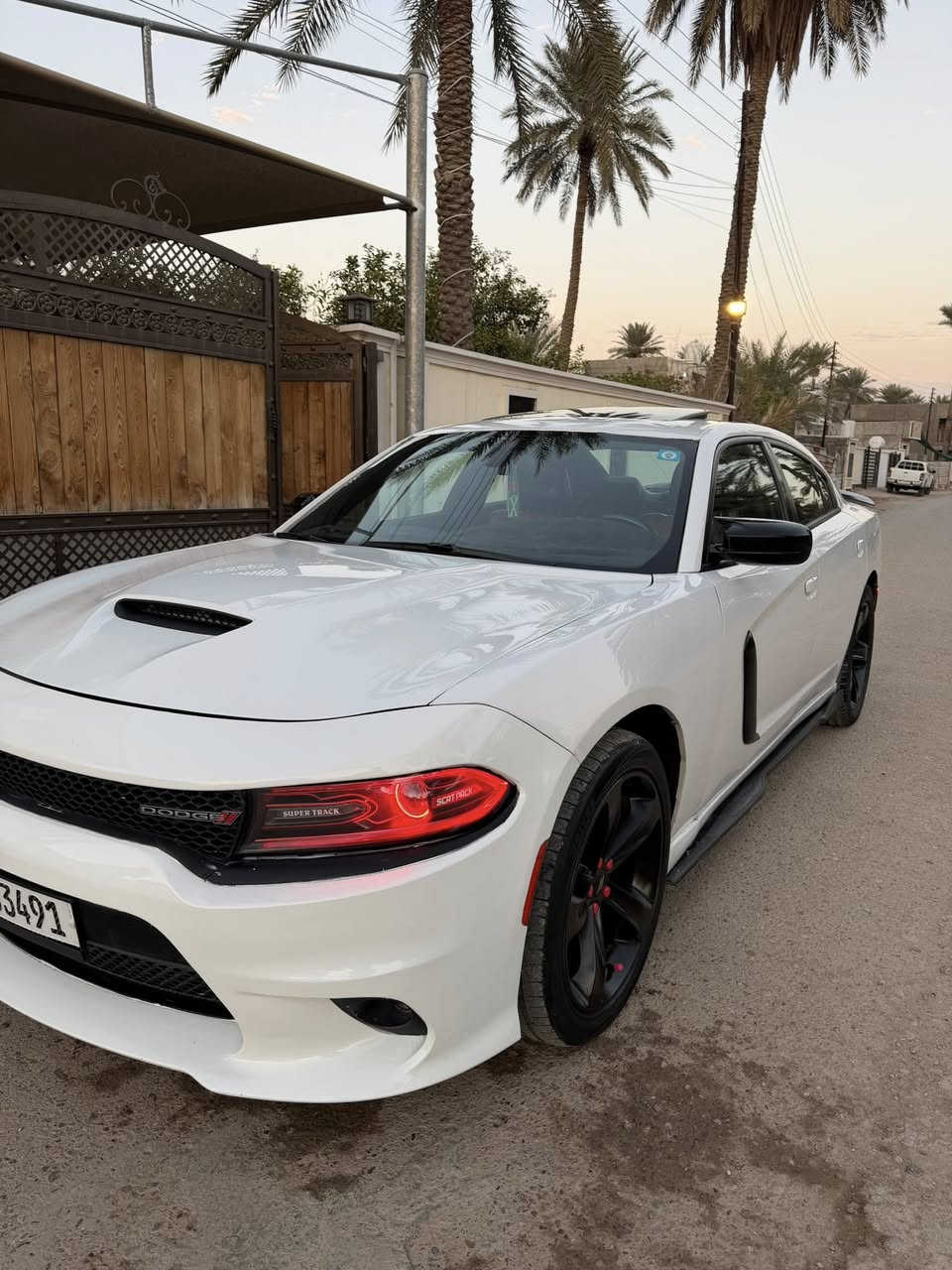 سلام عليكم للبيع او مراوس جارجر حادثها جاملغ وبنيد بدون دواخل شاصي لغد كتم مكفولات صور الحادث خاص✅
جارجر موديل 2019 ✅
فول مواصفات ✅
بصمه✅
بصمه ابواب✅
بصمه جنطه✅
فتحه✅
تبريد ثلج✅
تبريد قطعتين ✅
تدفئه ✅
كشن كهرباء✅
تخم تاير جديد✅
صدر امامي خلفي جديد✅
بأسمي سياره رقم بغداد✅
مكان /بغداد الدوره ✅
للاستفسار ***********✅
