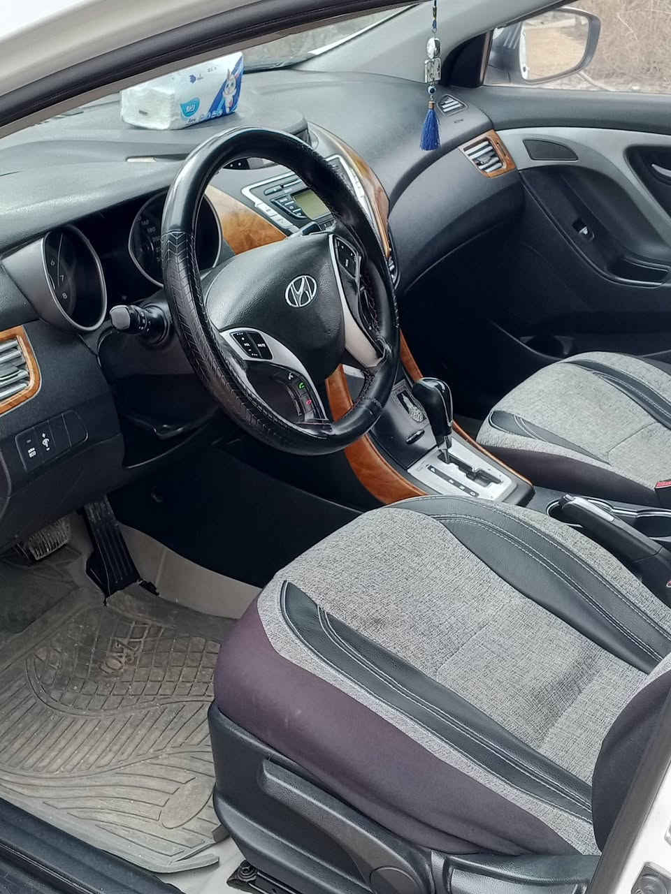 السلام وعليكم النترا افانتي موديل 12 لبيع جاهزه خير من الله رقم انكليزي مكينه الف وست ميه رقم بصره ***********
