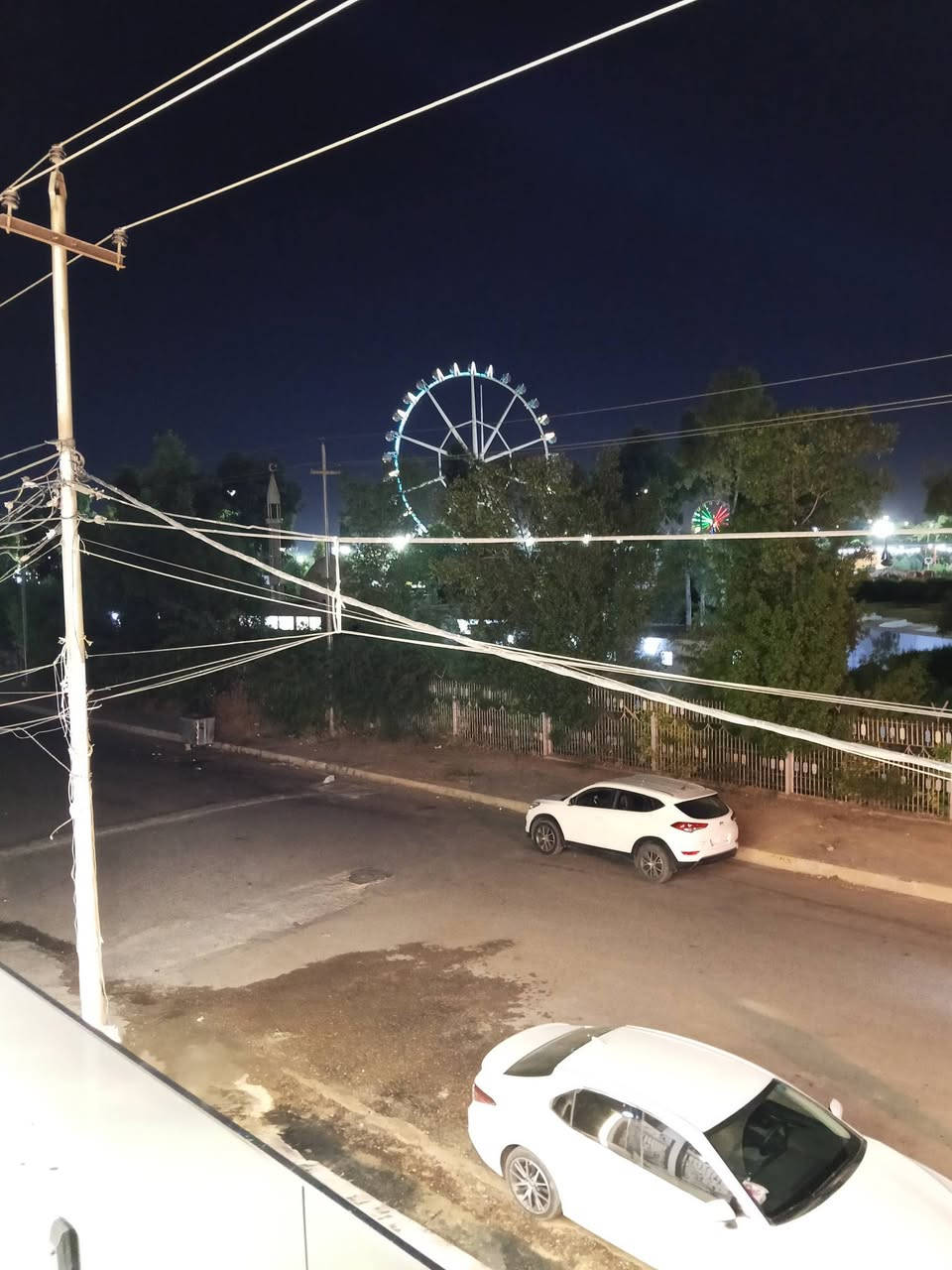 *🏡 دار للبيع -حي عدن خلف مدينة الالعب مباشر - كركوك*

*المواصفات:* نظام دكتات ومغربي 
- *المساحة:*150متر الواجه 10
- :*طابقين بناء حديث 100% الطابق الاول صاله وربعه وغرفة نوم مطبخ حار بارد وصحيات خارجيه وداخليه
- الطابق الثاني ثلاث غرف نوم وصحيات
- *السند:* طابو صرف ✔️
- *الموقع:* مميز جداً، شارع 20متر

*المميزات:*
📍 موقع استراتيجي وهادئ 
🏡 راحة وخصوصية وفخامة 
*للاستفسار:*  السعر مراسلة الصفحة او
الاتصال ***********
