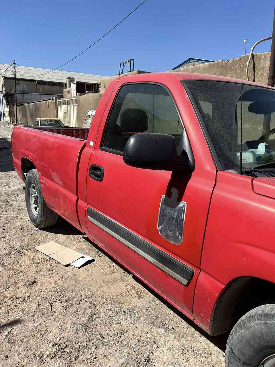 السلام عليكم
للبيع سلفرادو 2003 
رقم بغداد بسمي السياره 
مكاني بغداد والسعر 80ورقه 
الاستفسار الاتصال ***********
