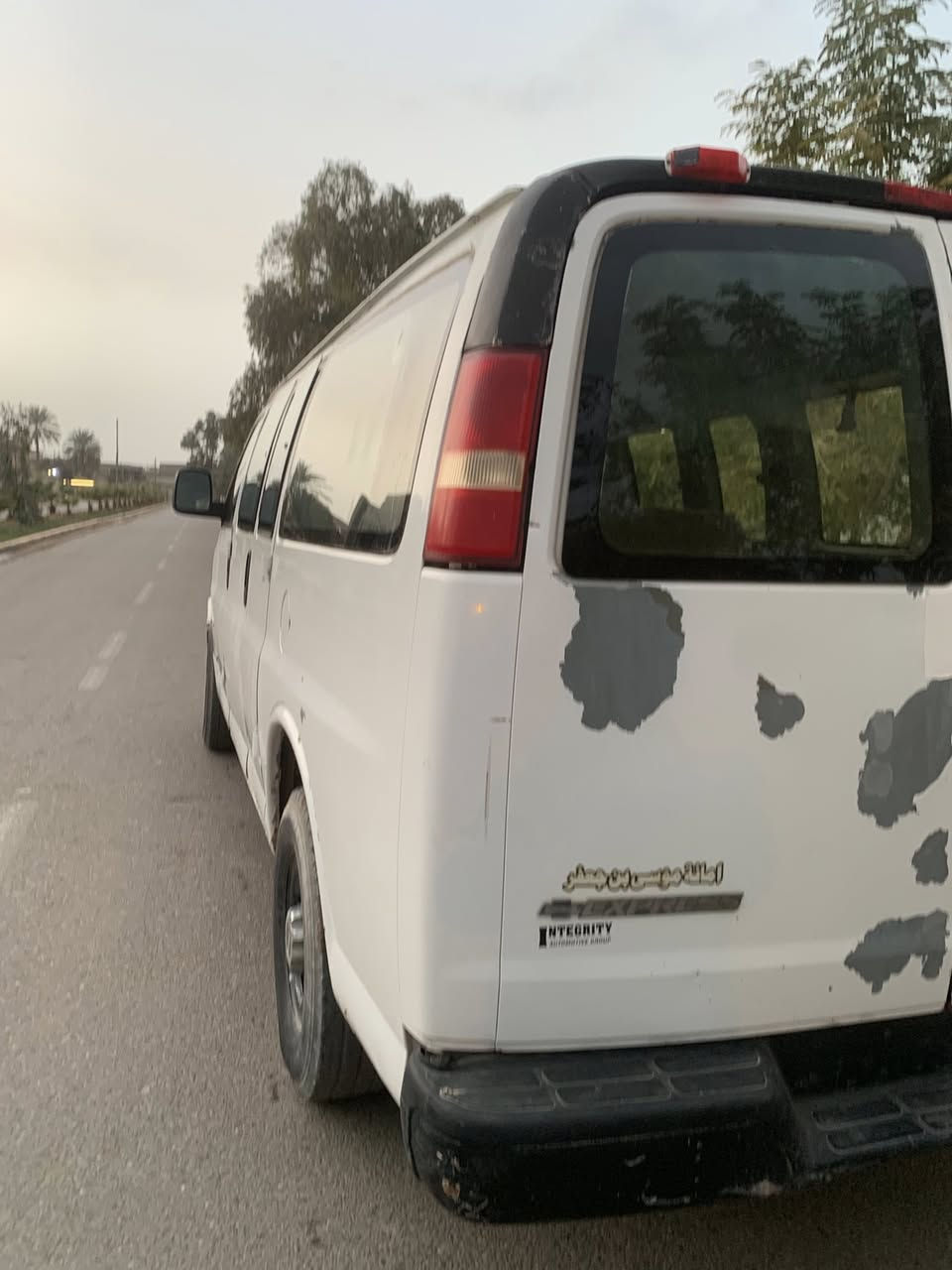 سلام عليكم للبيع اكس بريس 2005 سنويه بسمي تحويل مباشر رقم انكليزي 11راكب بتره كير ومكينه حاويه مكفولات مصفره هيأةوضرائب  خط علاوي نجف سعر 40وبي مجال  بغداد هذا رقمي ***********
