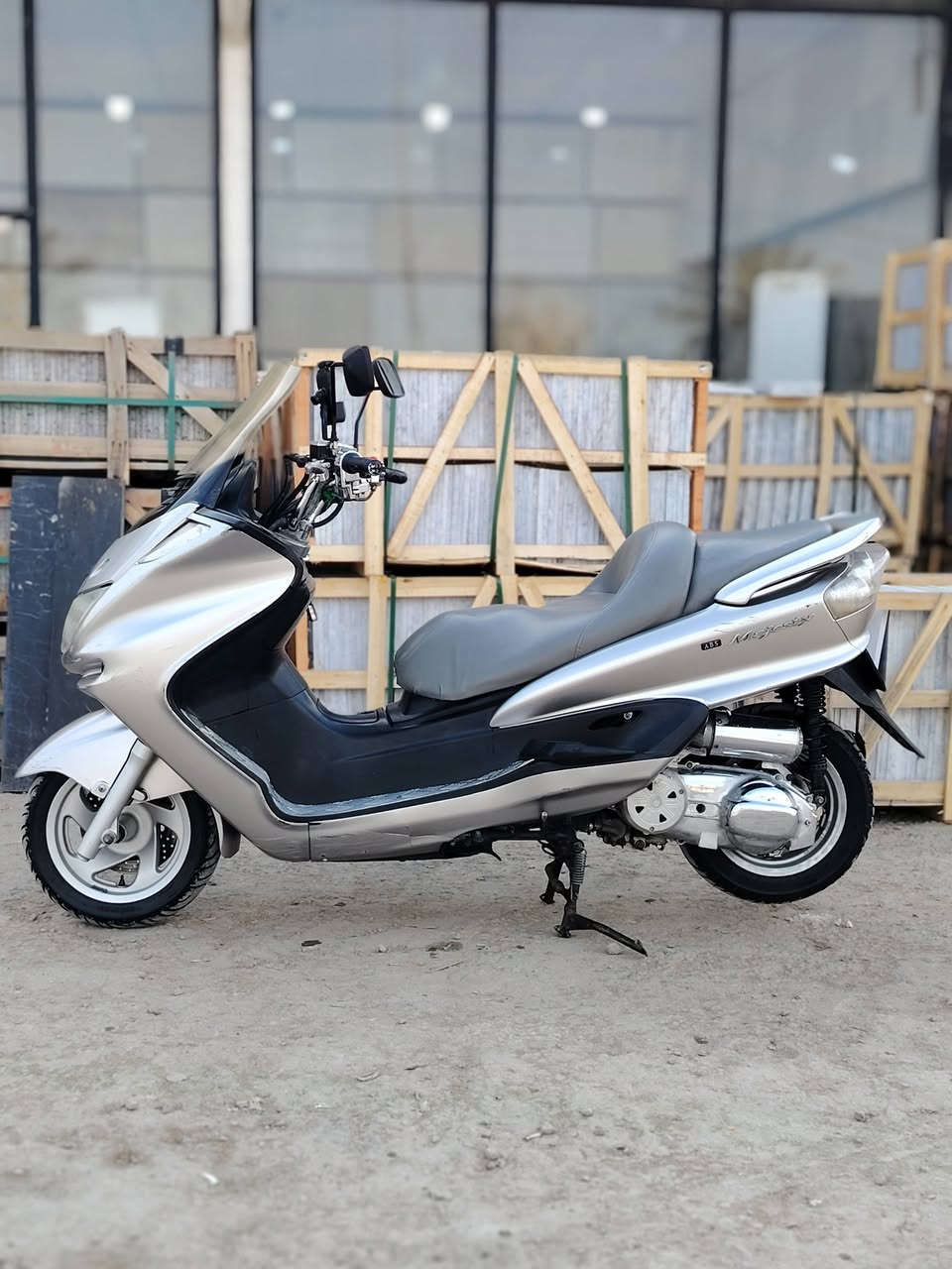 سلام عليكم دراجه ماجسته دبل رون الدراجه حلوه ومرتبه كفرات بلادي كله مختم الكهربايات كله شغاله زوج تواير جدد محرك الدراجه ما بي شي شلعه ومعدل فول خير من الله محرك 250 ناعم يخبل لا تنقص ولا تبخر كلوب جنطه ستان كهربائي الجناي يعرف مواصفاته الدراجه عليه ادامه كامله من كلجات من دبلات الدراجه حلوه وما متعوبه احله من الصوره ملاحضه الدراجه بدون أوراق اكاتبك بس سعر الدراجه 650 وبيه مجال *********** مكاني كربلاء خابرني وبخدمتك
