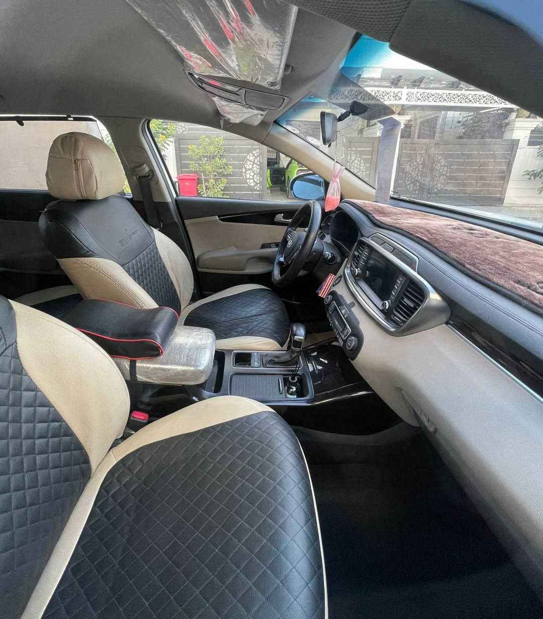 کیا سۆرینتۆ 2020
سفري شريكه ي البخيت  
تنهه 70 هه زاره V 6 
فول فول تنهه بي  بانوراما 
سياركه كلين بي سبوغ بي ليدران

سعر لە کۆمێنت داوابکە ڕاستەخۆ بۆت دیت 📩

 هموو كياني به شه رت   
تحويل و هموو شتي به شه رت سياري  مال و پاكه و خاوين 

ژمارەی خاوەنی 
***********
