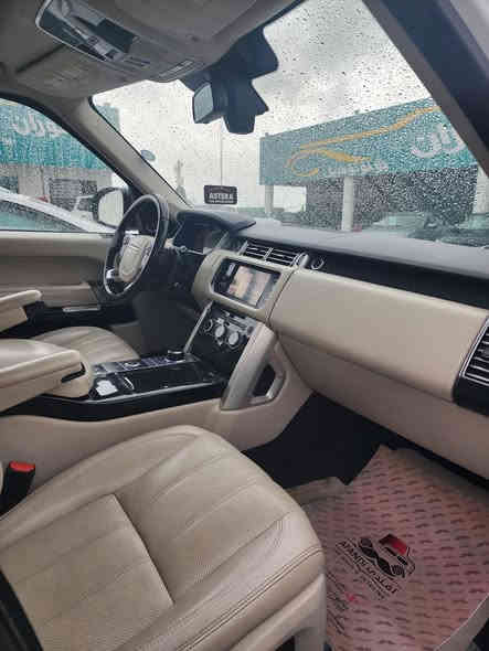 رنج روفر 2013 اخت زيرووو 
سيارة جديدة جدا ما شيه ٥٧ الف

مواصفات كوشن هيتر و مساج دوسات كهرابيه
اربع ايطا رات جديده
محرك كير واير بشرط مامفتوح 
سيارة حيل نظيفة كلشي عل بلاد جديد 
سنوية هزة كلشي جديد مدفوع لـ
باسمي السنوية بشرط تحويل وغرامـة
سيارة مابيـها دينار مصرف كامل من كل نواحي
رقم صاحب سيارة ***********
