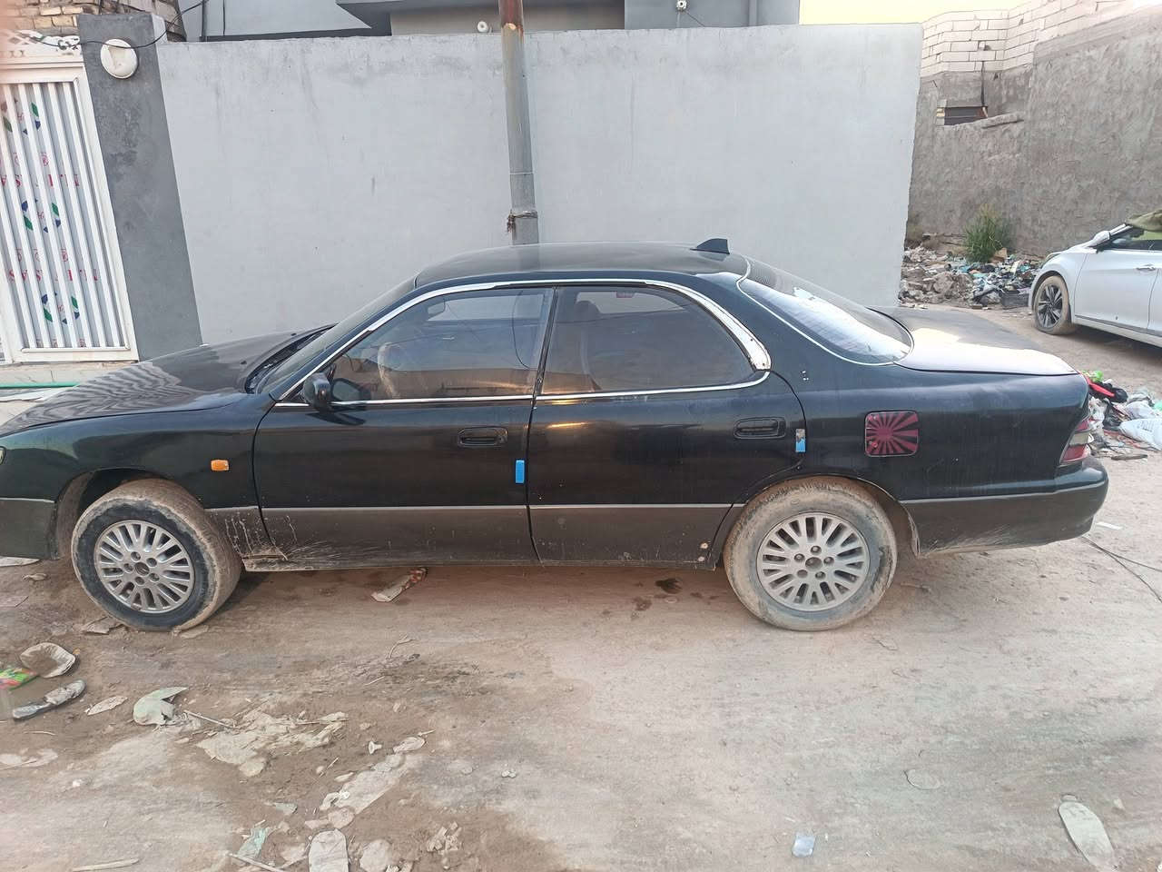سلام عليكم بيع او مراوس
وندوم ياباني موديل ١٩٩٤ كير ومحرك كرونه ٢٠٠٠

سنويه ساقطه رقم نجف راعيه بالنجف السعر ٢٧ وبيه مجال 

للاستفسار الاتصال على الرقم *********** او ***********
