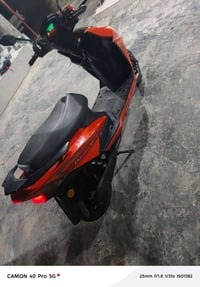 دراجه شحن لبيع بيها 6 بطاريات وبوضعيه كلش زينه استفسار اتصال 078187862...