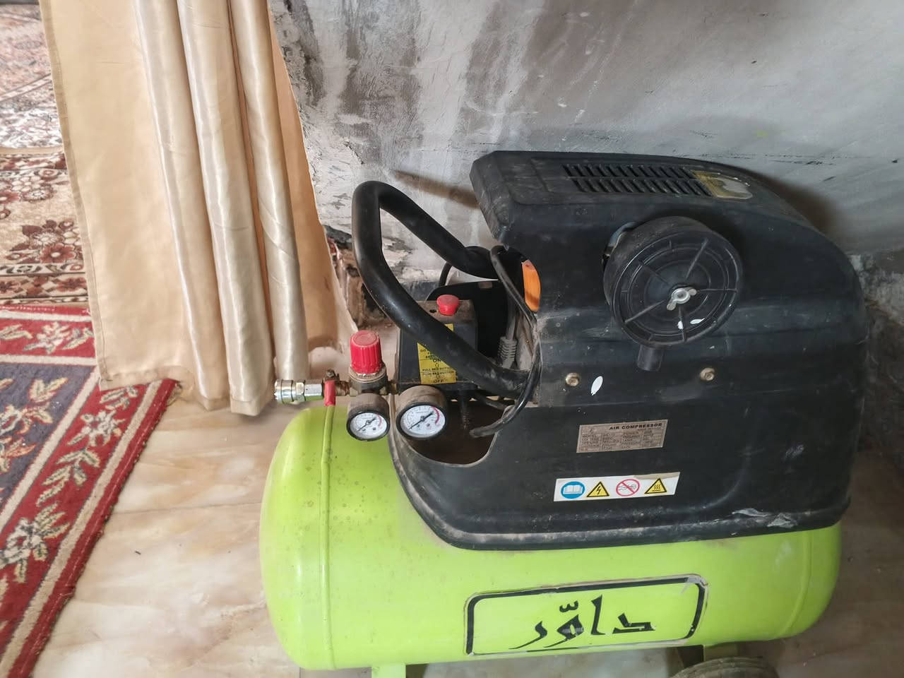 كمبريسر هواء
للبيع استعمال قليل ونضيف 
50 ML 
السعر 100 قفل  
السماوة/ قضاء الخضر


**إذا كنت صاحب هذا الإعلان وتريد حذفه لأي سبب، رجاءا أرسل رسالة إلى الدعم الفني**