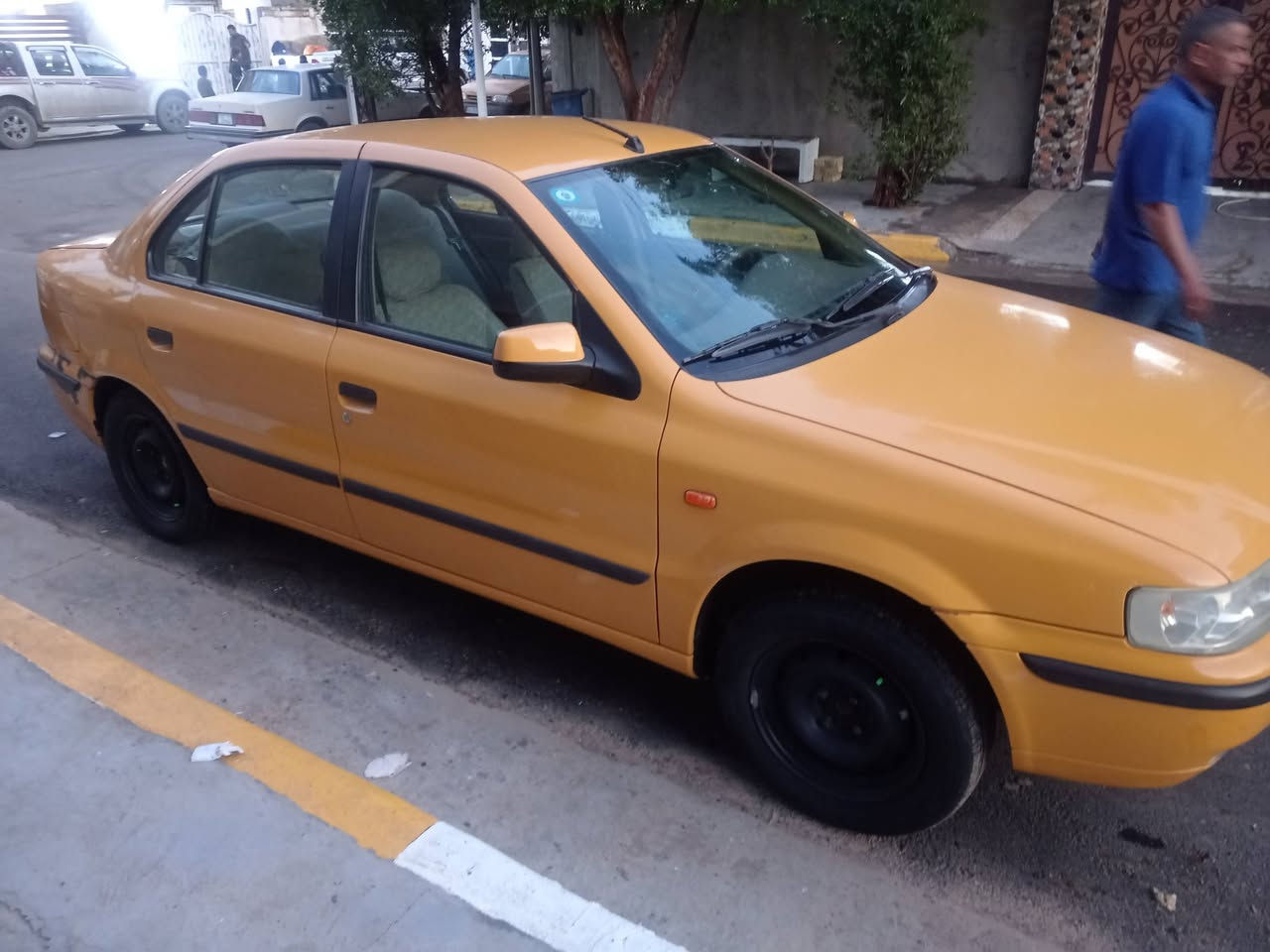 السلام عليكم سمند 2011 مكفوله من الطخه والصبغ والخياس اجلكم الله عده بارد قليل مكينه شرط مامفتوحه لاتنقيص ولاتبخير ع وضع الشركه برغي مامفتوح بيها تبريد تدفئه صدر تايرات جاهزه بس دبل مال مشط ستيرن وبربرن كلچ بي صوت فقط السعر 49 وبيها مجال ابيع شرط السونار سنويه 2029 بسمي مصفرة هيئه وغرامه بغداد الجديده 
***********
