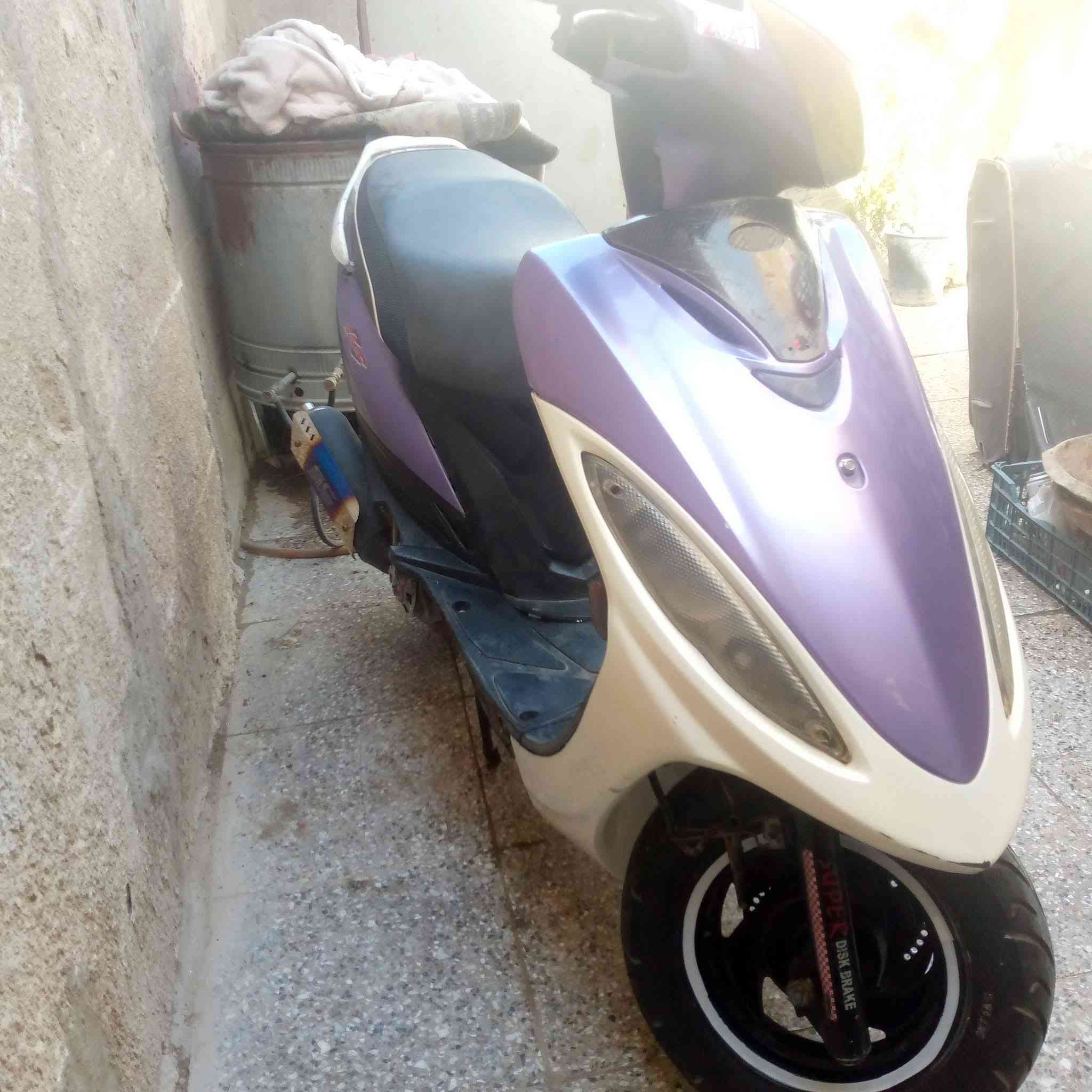 السلام عليكم
كامكو جي فور 
كهربائيات كله شغاله اشاير اربع اشاير 
نكره سلف الدراجه 
باتري جديد 
تايرات جديد 
كابريته كديده 
بيه منضومه مال زنوز عالي وناصي 
 دبلات جديد 
صالنصه رياضي 
مكينه ناعمه حلو الدراجه 
نفس ماشوف بل صوره وبعد احسن من الصوره 
مكاني نجف حي النداء 
السعره 350وبيه مجال حك الجيه 
 الاستفسار *********** اتصل بيك خير ودالل الخاص مفتوح
