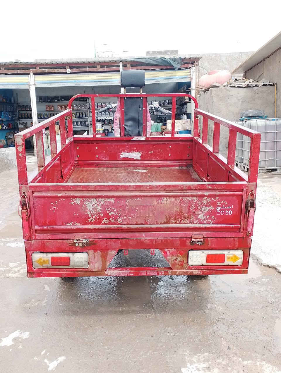 سلام عليكم.ستوته 2020للبيع كفاله عامه شاصي مكينه اكسن.مقدم كله بلادي كهربائيات كله شغاله حته بنزات الاكسن بلاديات مامفتوحات بريك وره وكدام. وكيله بشارع مدينه .سعر مليون750.وبيه مجال *********** مكان براكيه
