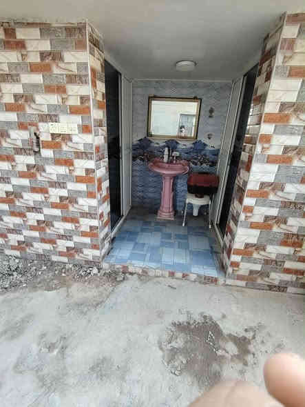 يت للبيع المساحه 400/ متر 
طابو زراعي سند 25 الموقع قرب شريف بنت الحسن يبعد عن شريف 400/ م الموقع جدا راقي سعر البيت /١١٠ مليون  / سعر البيت جو سوك بهواي  / اخو لبلاش حجي 
للاستفسار 
محمد رشيد ‏‪***********‬‏
منتظر الصليخي ***********
