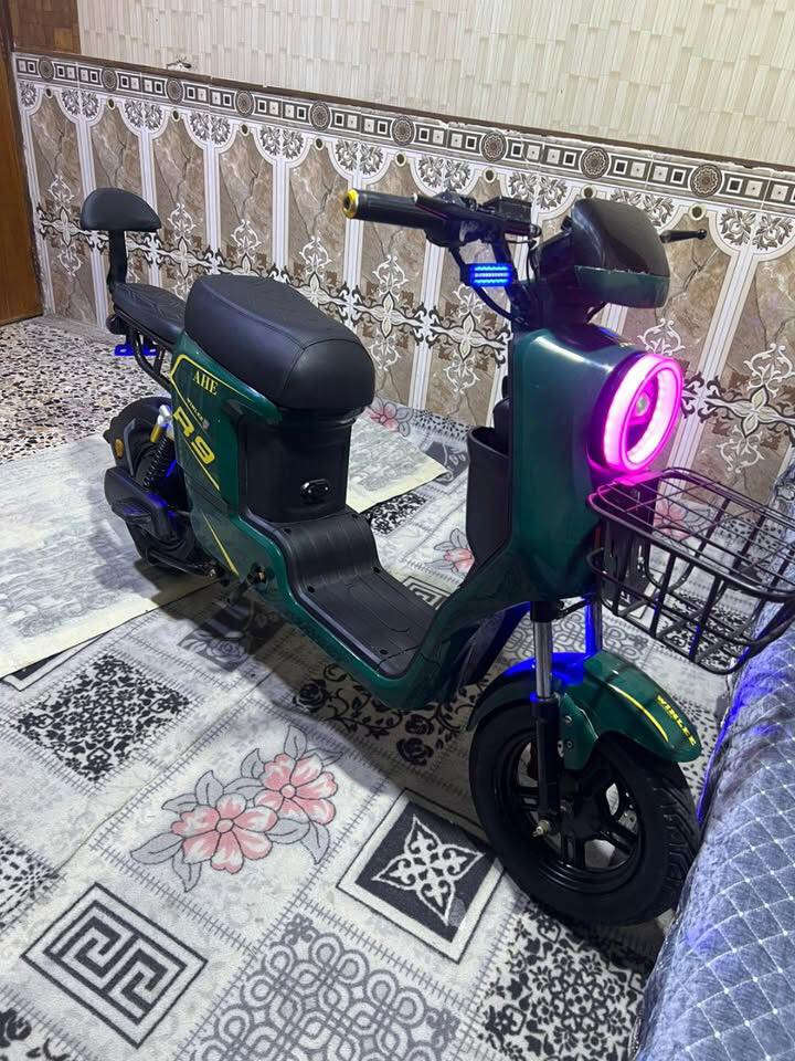 دراجة شحن ￼ار9 مديل 2026 سويشين وبصمه وكرتين جديده  سعر 500 وبيها مجال عنوان البصرة المعقل ***********
