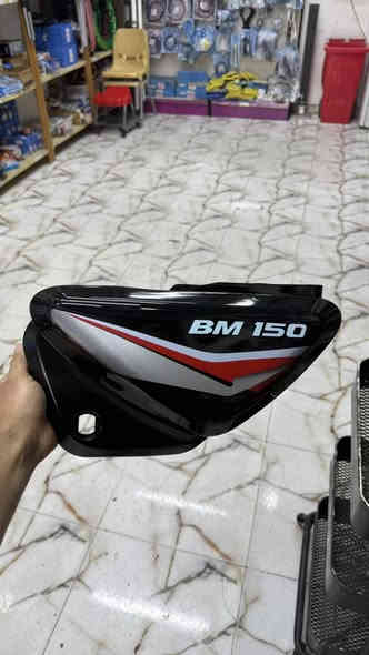 متوفر جميع قطع غيار خاصه بدراجات بوكسر 🏍️'
عنوان❗️: مجاور عبد ابو دوشمه سيارات 🚗 قرب محطه تساهل غسل 🫧 
التواصل
(***********) 📞
