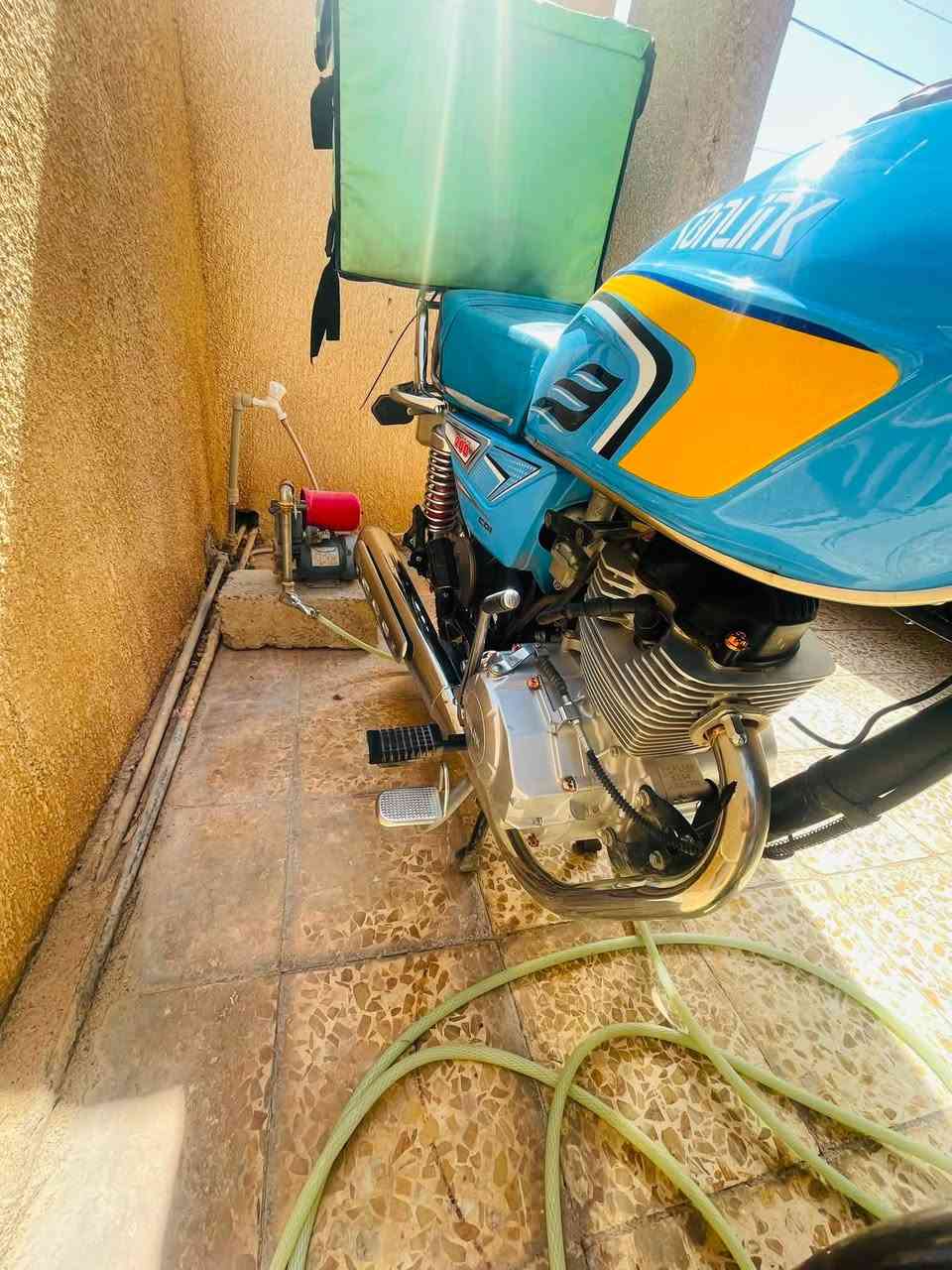 للبيع سيفان موديل 25 محرك 200 بلادي
دراجه مستخدمه 3 اشهر دراجه حلوه وجاهزه بدون لا دعمه ولا واكعه دراجه كفاله كل شي شغال 
مكان تكريت 
سعر 765 وبي مجال بصيط حك الجيه مو 50 كبل تنزل بكيفك
للاستفسار ***********
