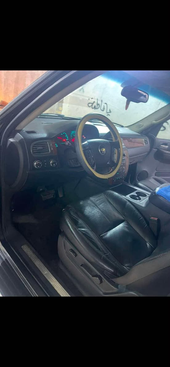 تاهو 2008 مكفوله من كلشي وجاهزة بدون كصه نظيفه للاتصال *********** السعر 105
