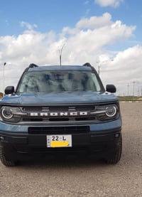 فورد برنكو سبورة ٢٠٢٢ ضرر موشر عليه في صورة من شحن كما هي سعر ١٦٠ورقة ...