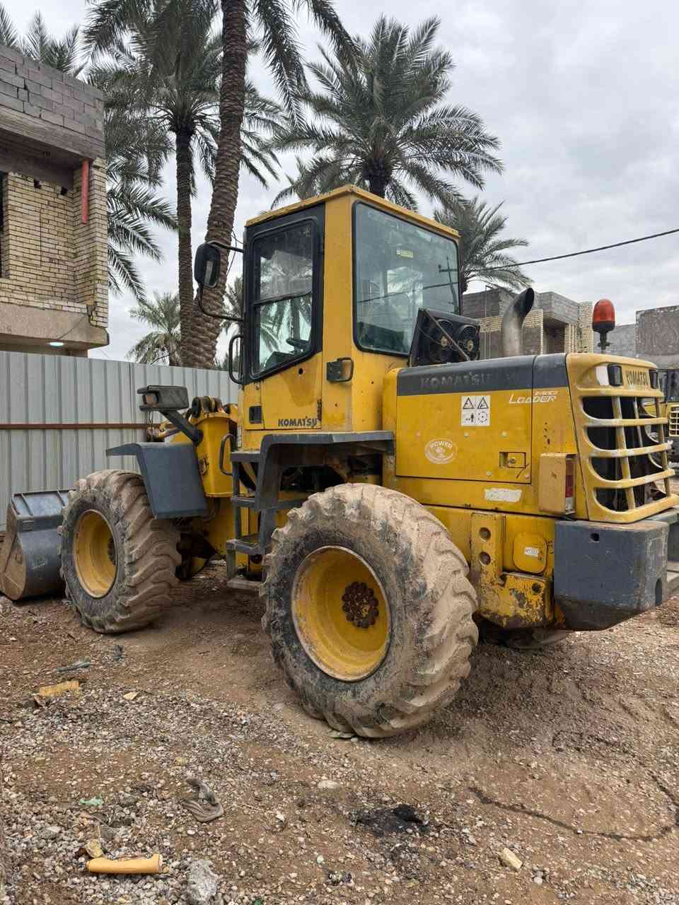 السلام عليكم لبيع كوماتسو حجم ١٢٠ كير جديد محرك خير من الله تخم تأير جديد تبريد مكاني بغداد جسر ديالى جديد بصف جسر ***********

