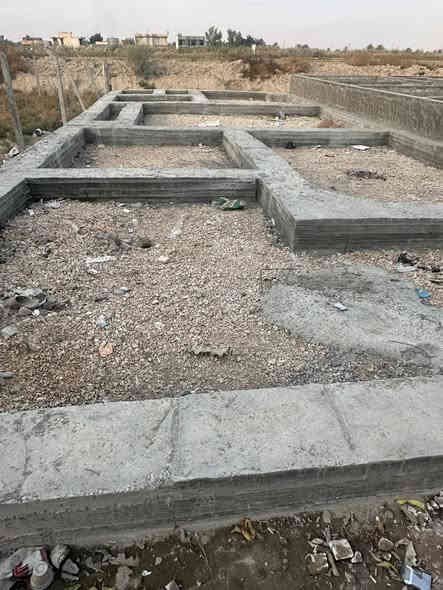 بتلو للبيع صب مسلح جديد الموقع المحاويل حي الشهداء قرب حسينيه حجي سعدون على التبليط مباشر 
طــــــــابــــــــــو زراعي صرف سند 25
المساحه 170 متر 
الواجهيا 8.5
النــــــــــــــزال // 20 متر 
للأستفســـــــار عــــــن  السعر 32 مليون وبي مجال 
 او زياره ___________________💲
#مكتـــــــــب
          🏗️🧱ألمحامي العقاري علي راجي العلواني 🧱🏗️
#الكائــــــــــن
   المحاويل مدخل حي 17 قرب فينيسا
للتواصل 
***********
***********
    
_____________________________________________
