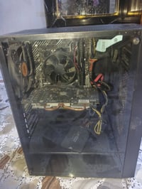 السعر 500 أو بيه مجال قليل  07742811191 سلام عليكم pc ار إكس كارت شاشة...