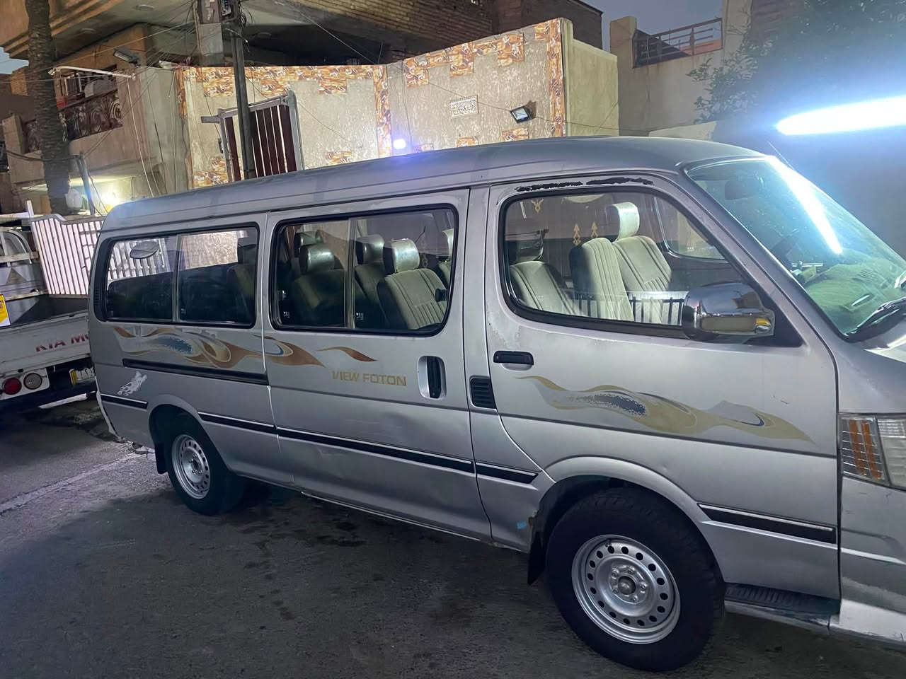 سلام عليكم فتون موديل 13كوم حديد  سياره بلاديه بدون صبغ مكينه كير اكسل خير من الله داخل جديد تخم تاير نضيف حيل سنويه كارتون مو عظم مكان السياره بغداد البياع ***********
