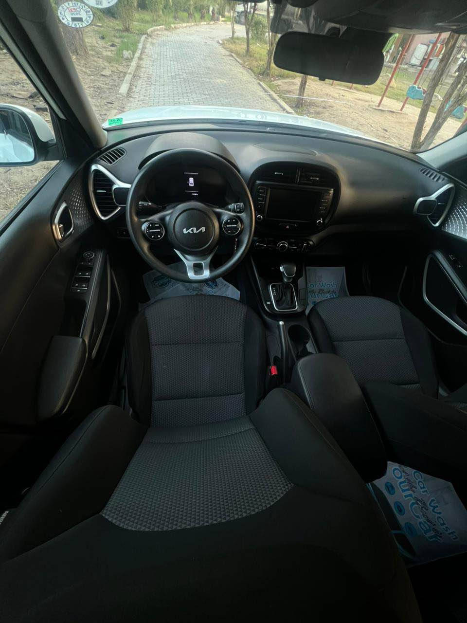 كيا صول موديل 2023
رقم اربيل ترقيم جديد تريد تحويل تريد وكاله حاضر
موصفات
 فول تحكم ستيرن 
رادار امامي 
رادار خلفي
رادار جانبي
نقاط عمياء
تحديد مسار
وضعيات قياده 2(NORMAL,SPORT)
دشبول دجتل 
توقف ذاتي
كامره خلفيه دواره
ويل گب
محرك 2000 دوش
شواصي كير محرك السياره كلها كفاله
صبغ بنيد فقط
*********** بغداد, العراق
