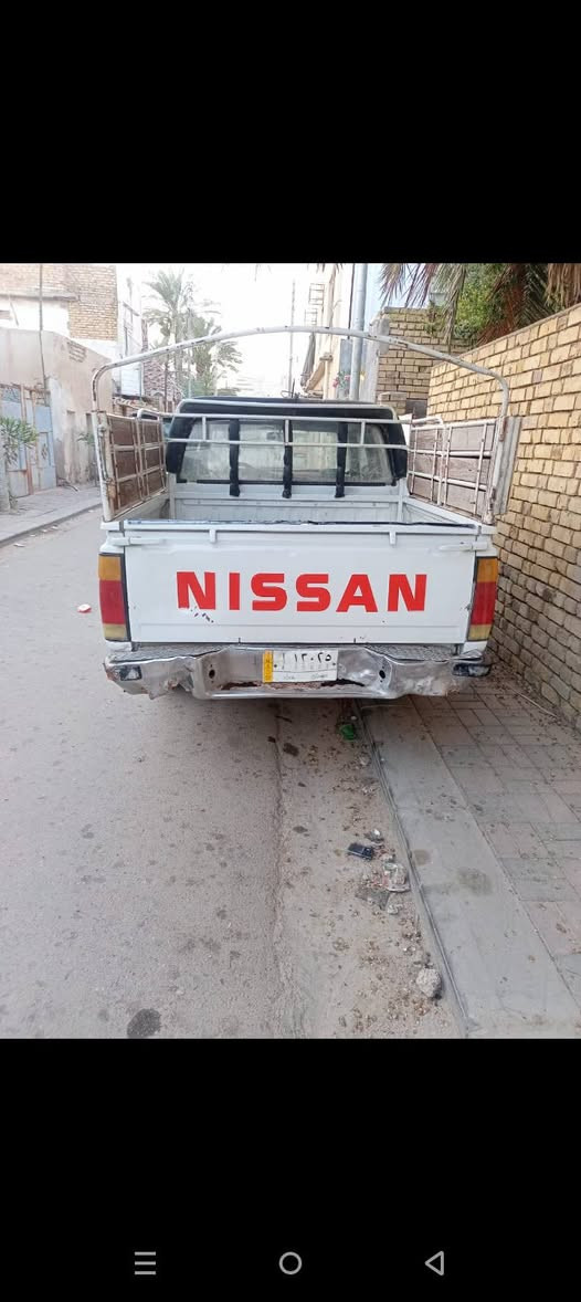 السلام عليكم بيكم نيسان 92 سياره معمره تعمير حلو رقم ألماني مداور ثاني يوم مكينه ونجي رياضي كير عادي سياره جاهزه من كلشي الاستفسار ع رقم *********** مامتواجد ع فيس
