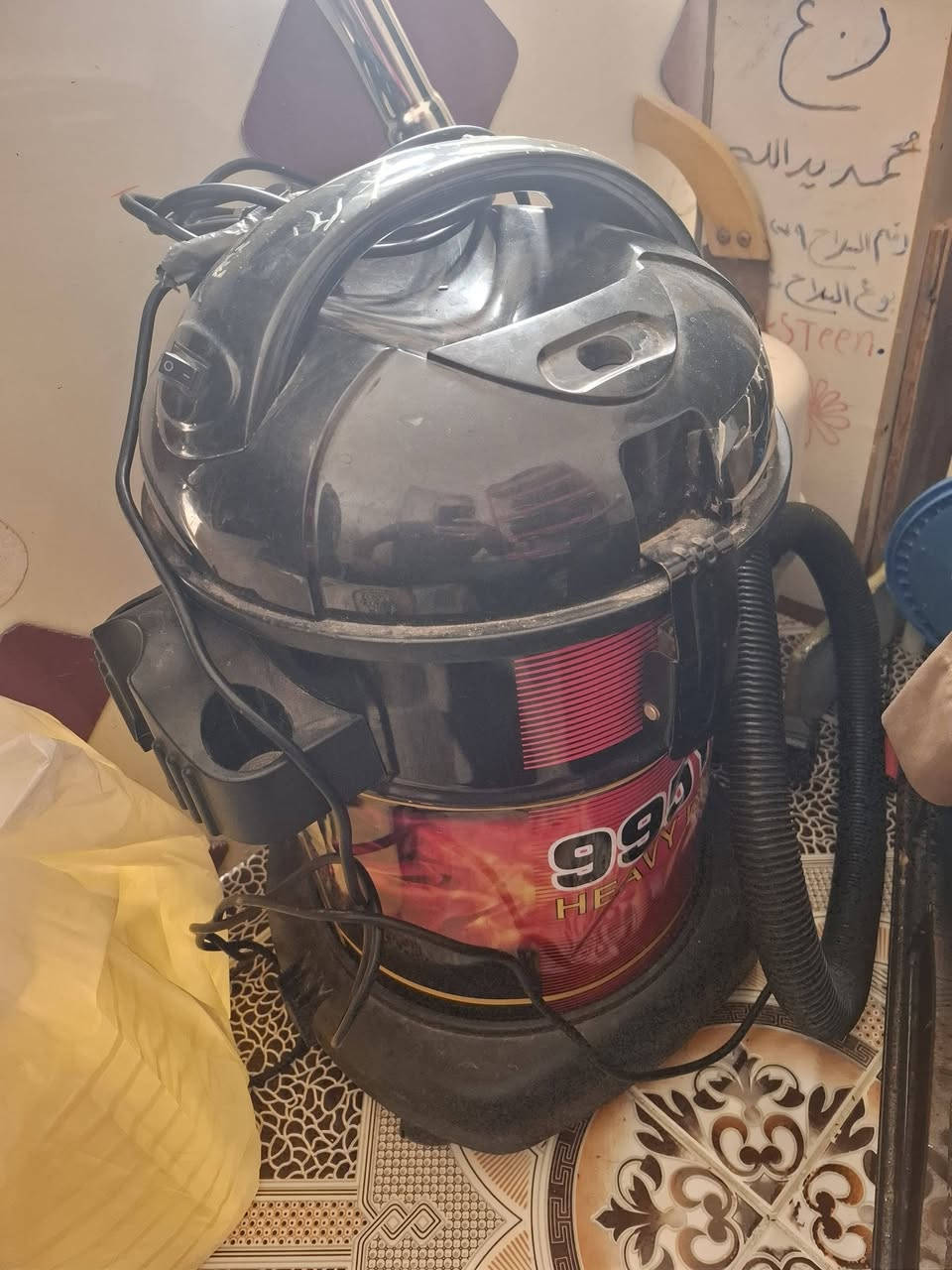 مكنسه عدد اثنين مابيهن اي عيب تأخذه على فحض على ٣٠ الف واحد خطاز مابي اي عيب على فحص 50 الف


**إذا كنت صاحب هذا الإعلان وتريد حذفه لأي سبب، رجاءا أرسل رسالة إلى الدعم الفني**