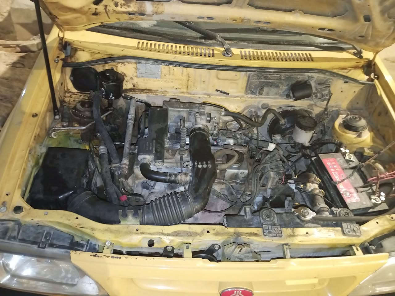 السلام عليكم سايبا للبيع موديل 2012
السياره نضيفه السعر 26وبيها مجال بسيط المكان كربلاء حي النصر الرقم ***********
