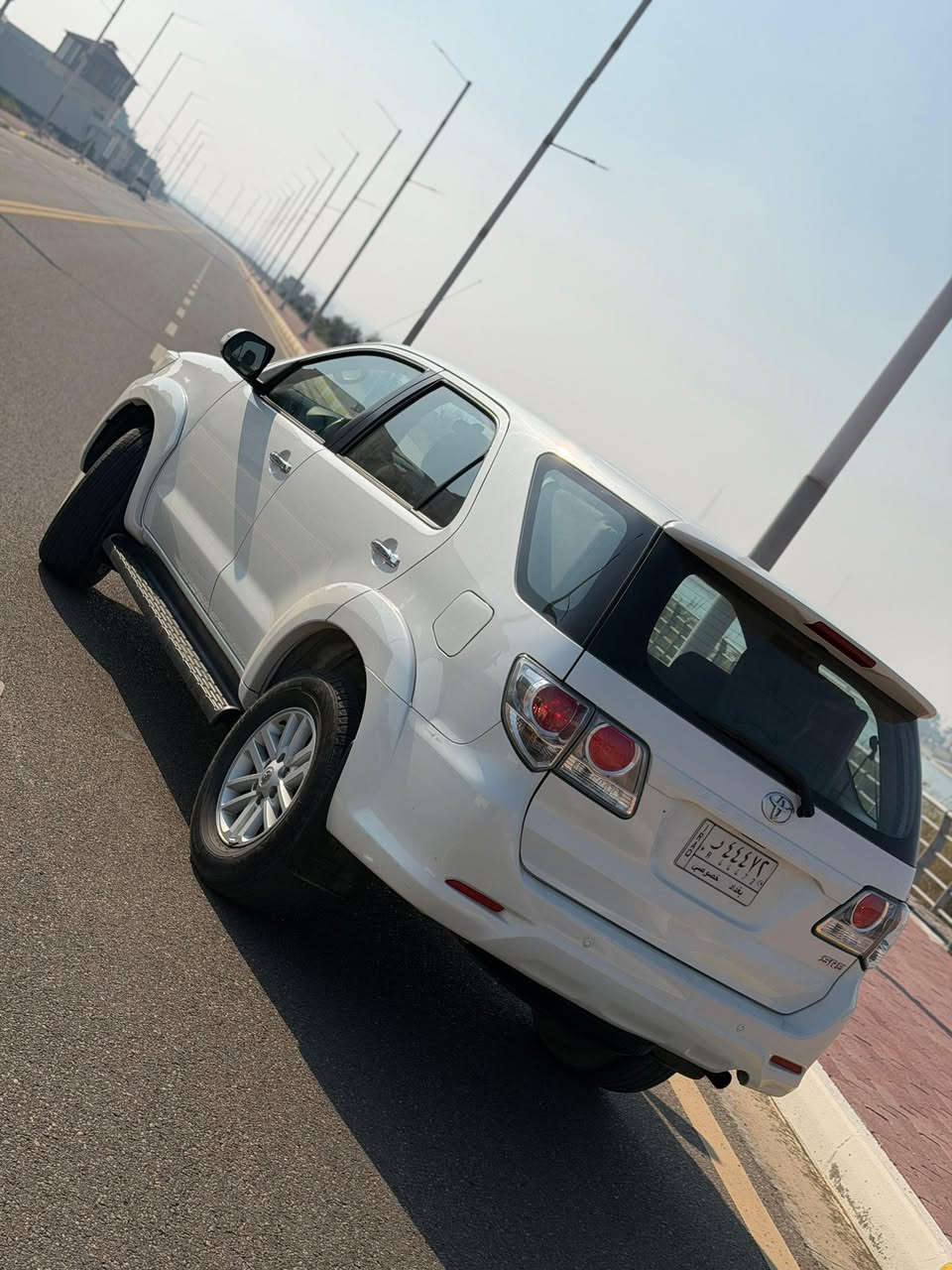 السلام عليكم للبيع تويوتا فورچنر موديل 2014 رقم بغداد مشروع وطني باسمي شرط التحويل 
سنويه مدفوعه لحد سنه 2026
مواصفات SR5
سبعة راكب
ثلات قطع تبريد
محرك 4 سلندر 2700vvt
حساسات خلفية
تحكم مراية كهرباء.
بيها منظومه لايت زنون عالي ناصي
سيارة مكفوله كفاله عامه
ماشيه 225 الف
محرك گير شرط ما مفتوح
مكاني الانبار الرمادي 
سعر سيارة 205  وبي مجال  أي استفسار إتصال ع رقم***********
