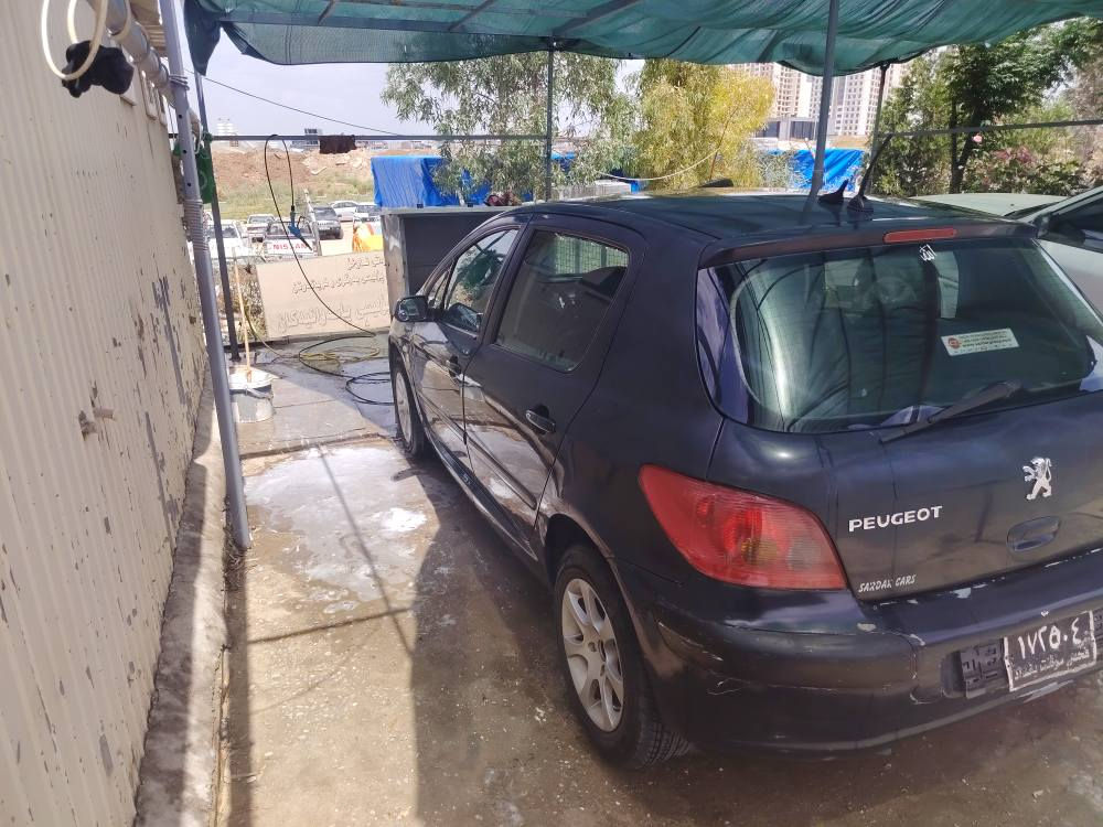 بيجو ٣٠٧ موديل ٢٠٠٦ تحويل و وةكالة گيرو مةكينة بةشةرت گير ئوتوماتيك + عادي ساردو گةرم مةزبوت تةبريد لةسةر سويچ 
***********
*********** السليمانية, العراق

