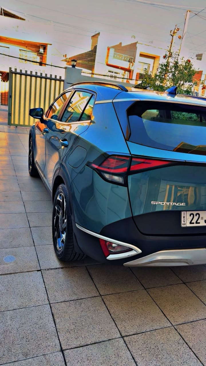 السلام عليكم 
سبورتج خليجي موديل 2023
لون مميز 
السياره كفاله بدون صبغ 
فول المواصفات السياره بانوراما /ويل كب كبير /
كشنات تدفأه/بصمه /صندوق كهرباء 
ستيرن تدفأه 
ماشيه 39
السعر. 230$
العنوان بغداد /حي الاطباء 
الهاتف ***********
