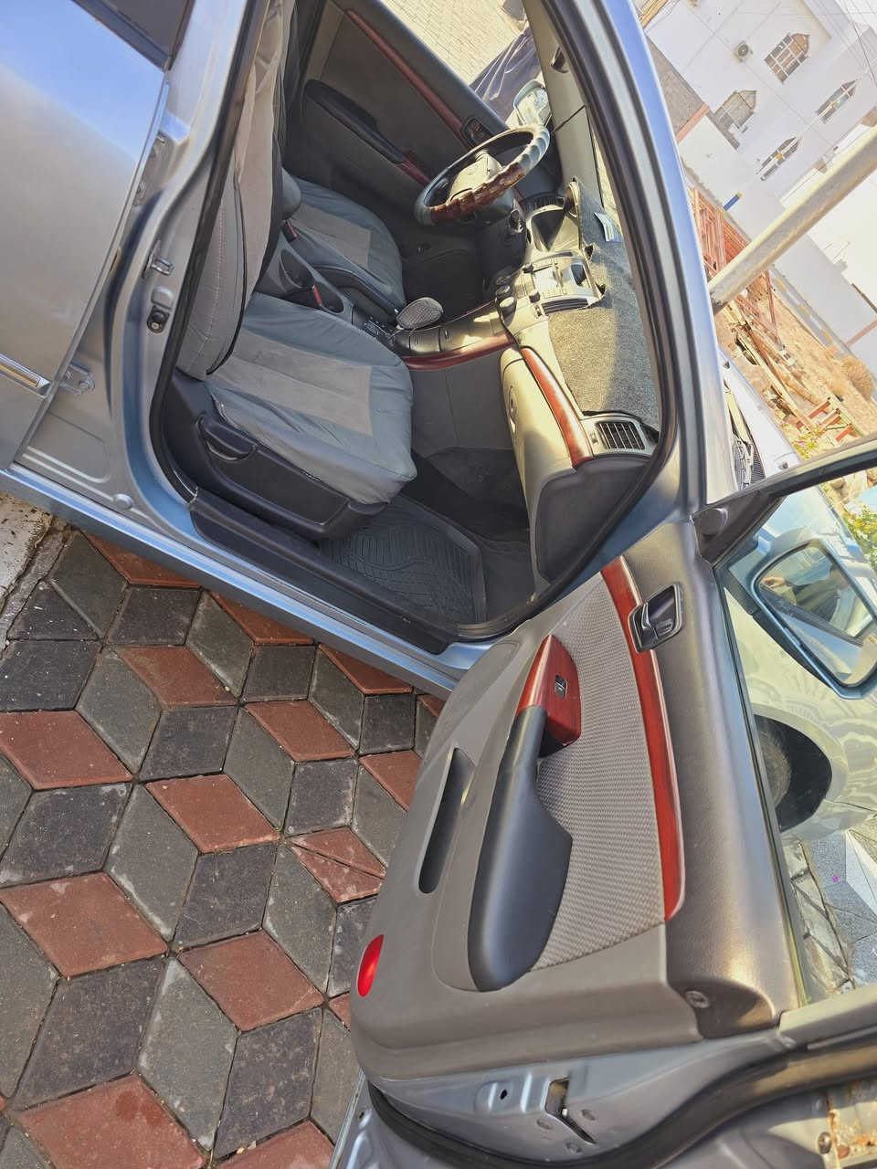 سلام عليكم
سوناتا للبيع فقط موديل 2009 صبغ 3 قطع بدون ضربه سياره جاهزه من كلشي محرك وكير شرط  تحويل مباشر 
عنوانه الانبار عامريه الصمود 
السعر 95 قفل 
الرقم ***********
