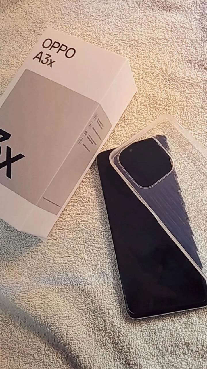 السلام عليكم موبايل اوبو A3x جديد قبل يوم شتريته نضيفه بعده بلجيس ذاكرته 128 الجهاز جديد نضيف 
رقم الهاتف *********** عمارة, ميسان
