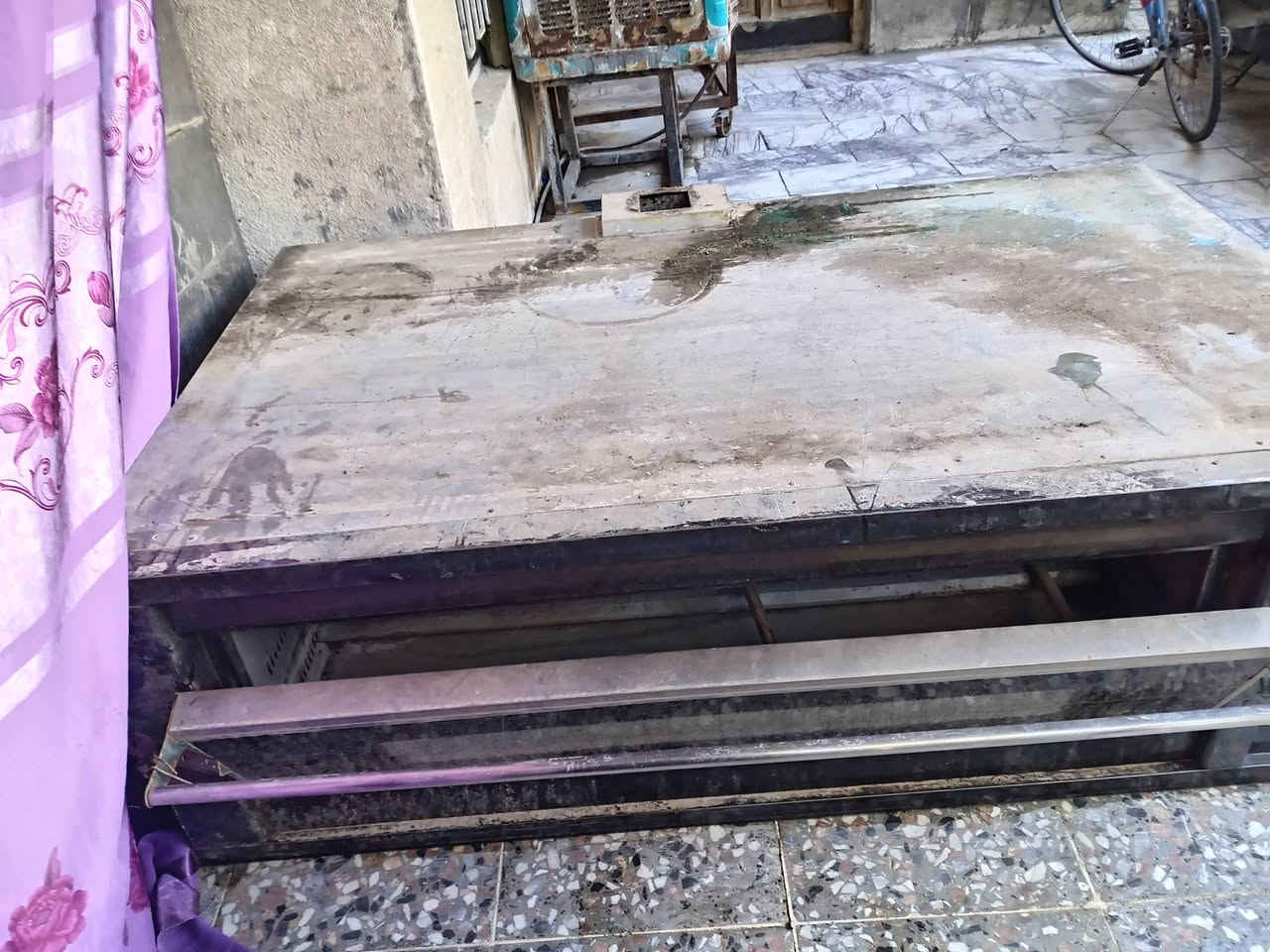 بغداد مدينه الصدر الاورفلي ***********

سعر الشوايه ١٠٠
فتاحه عجين ب ٢٥٠
فرن بيتزا ٤٠٠
قلايه حوضين ٢٥٠
براد ٢٠٠
ميز ١٢٥
