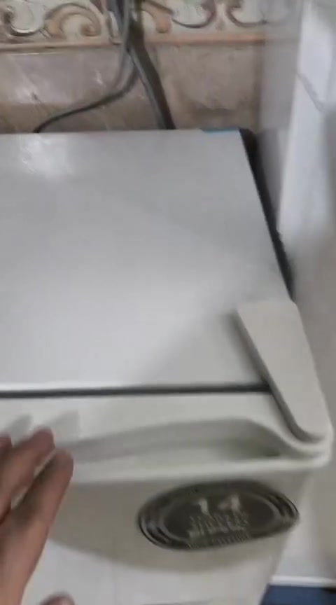 ثلاجه صغيره سعر 90بيه مجال


**إذا كنت صاحب هذا الإعلان وتريد حذفه لأي سبب، رجاءا أرسل رسالة إلى الدعم الفني**
