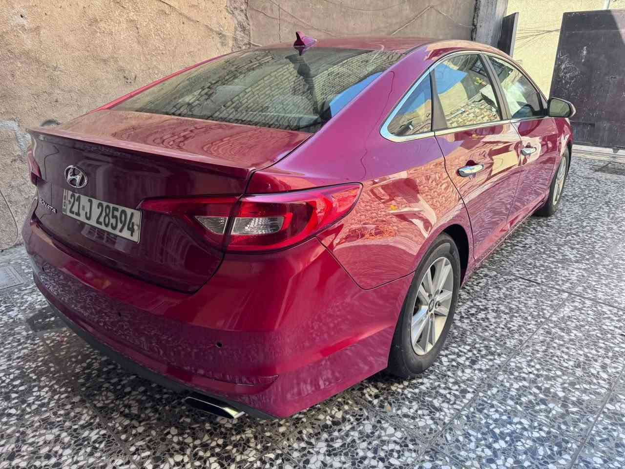 السلام عليكم للبيع هونداي سوناتة موديل 2017 رقم سليمانية بسمي 
بيها صبغ فقط بل بنيد الجاملغ راجع نفسة بدون شواصي بدوان دواخل ابد
السيارة بيها كلير باب وجاملغ وقبق الجنطة مبدل اصلي بدون دواخل السيارة جديد مكينة 2400 جديدة 
تبريد ثلج تراي زيرو السيارة احلة من الصور السيارة جاهز وترايك وين ما تريد
السعر 105 وبيها مجال
‭***********‬
العنوان بغداد
