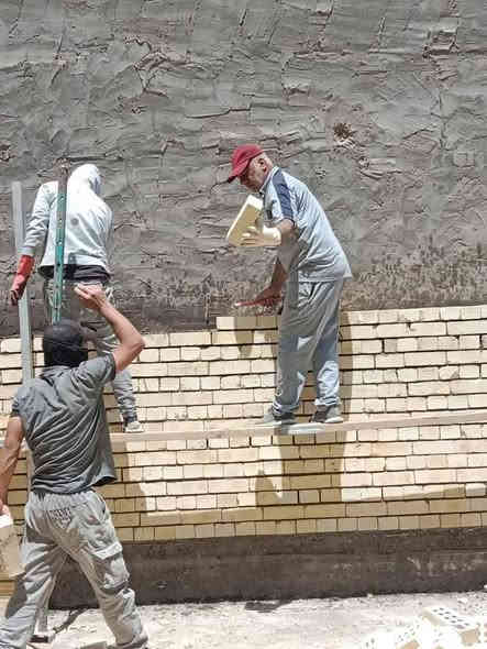 السلام عليكم خلفه بناء
نظافه والتزام باالعمل 
اشتغل على الدبل او قطعي 
العنوان بغداد اتصل وادلل 
*********** متواجد على وتساب
