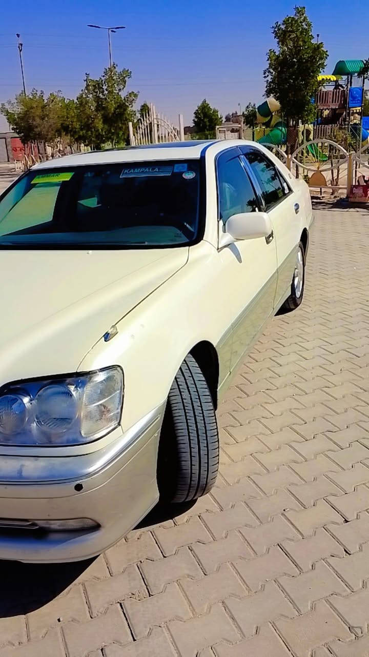 سياره جنون موديل 2000 رقم انكليزي مواصفاته فتحه
دكمتين مكينه ابلاد حداديه كامله السعر خاص اتصل ( *********** )
