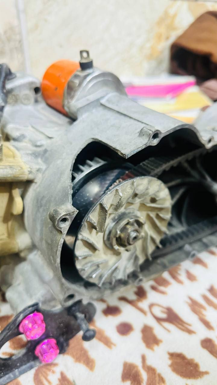 سلام عليكم مكينه ٥٥  بلاد للبيع مكفوله من كلشي بفق بيها سكر بصيط و بدون ملف (توصيل موجود) 
سعر ١٢٠ وبيها مجال قليل 
***********
