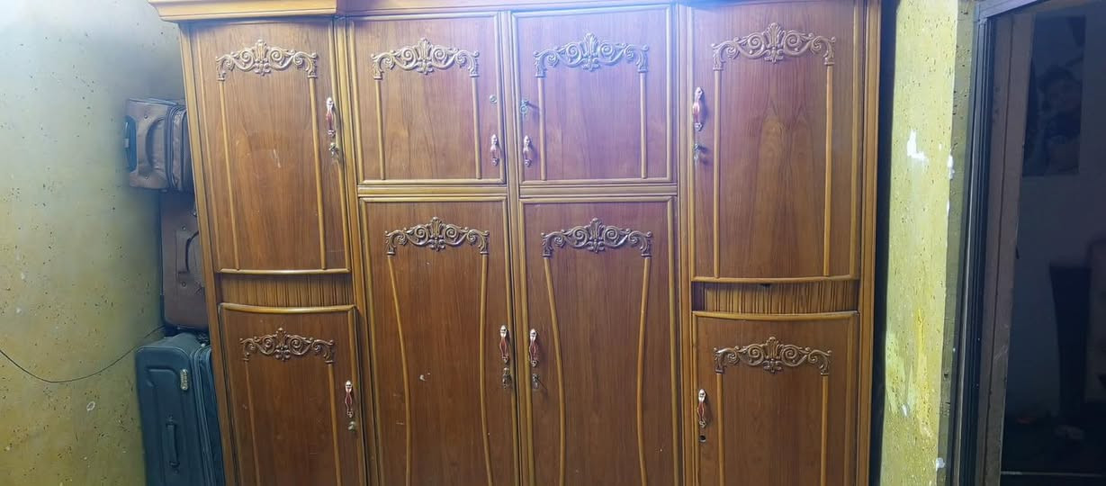 للبيع
كنتور 
٨ خانات كما موضح بالصور 

قياسه ٩ كاشيات  

صاج عراقي وسط


**إذا كنت صاحب هذا الإعلان وتريد حذفه لأي سبب، رجاءا أرسل رسالة إلى الدعم الفني**