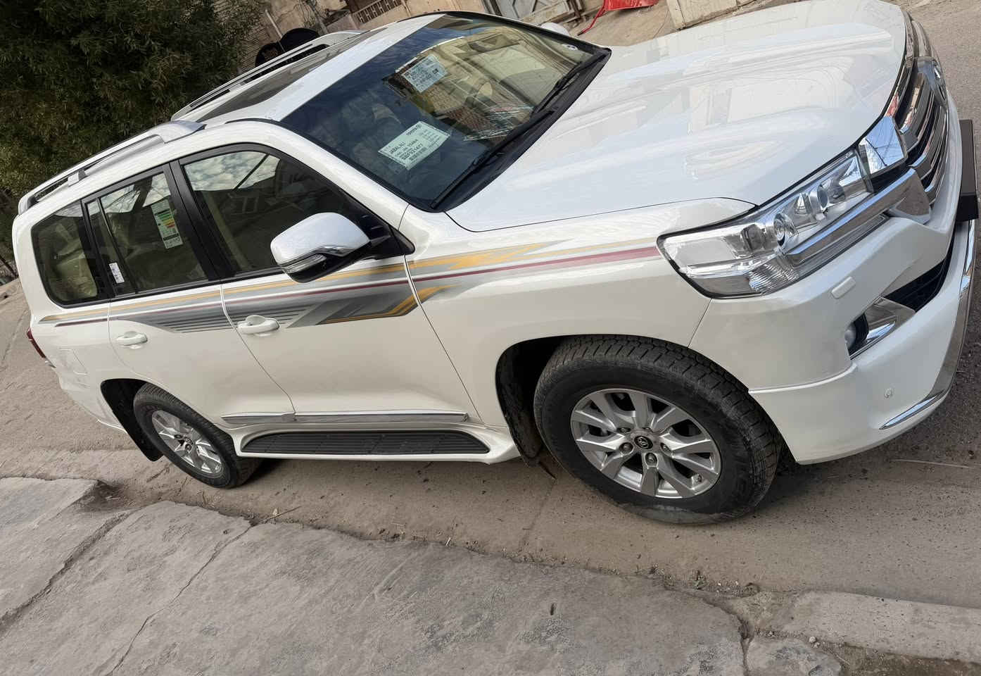 لاندكروز ٢٠١٦
لاندكروز بريم 
موديل 2016
فول مواصفات معروفه مواصفات البريم 
مكفوله كفاله عامه ما عدا رصعه كد اصبع بالجاملغ بارد 
ماشيه ١٢٠ الف كيلو 
السعر ٤٦٨ ورقه 
مكاني بغداد للتواصل ***********
