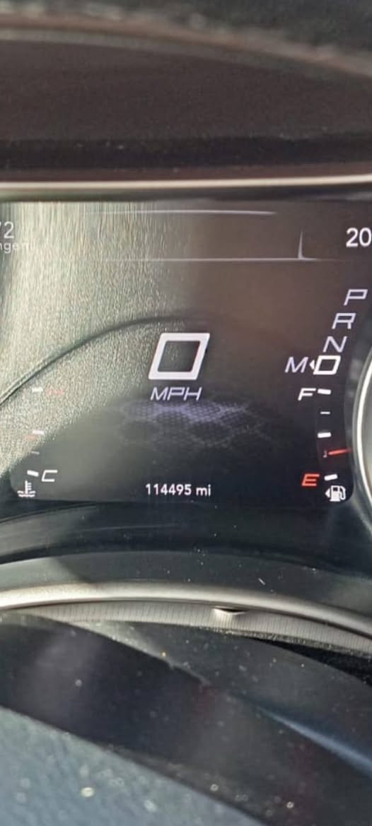 جارجر للبيع مديل ٢٠١٩ ضررها ربع جاملغ امامي خفيف موضح بالصورة موصفات sxt فول بدون كشن جلد ماشية ١١٤ السيارة جاهزة ستخدم شخصي للتوصل ع الرقم خاص ما اجوب***********
